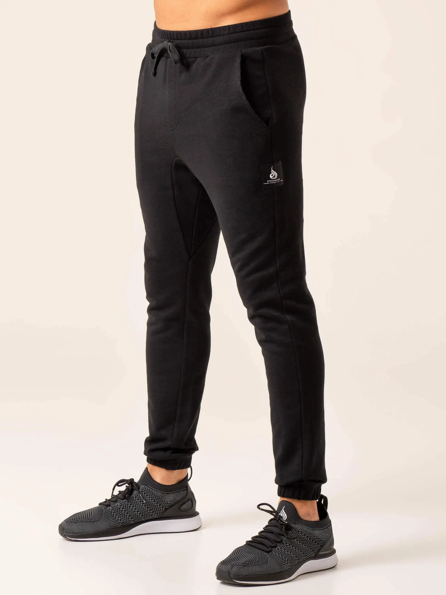 Dynamic Track Pant - Black Multi Function