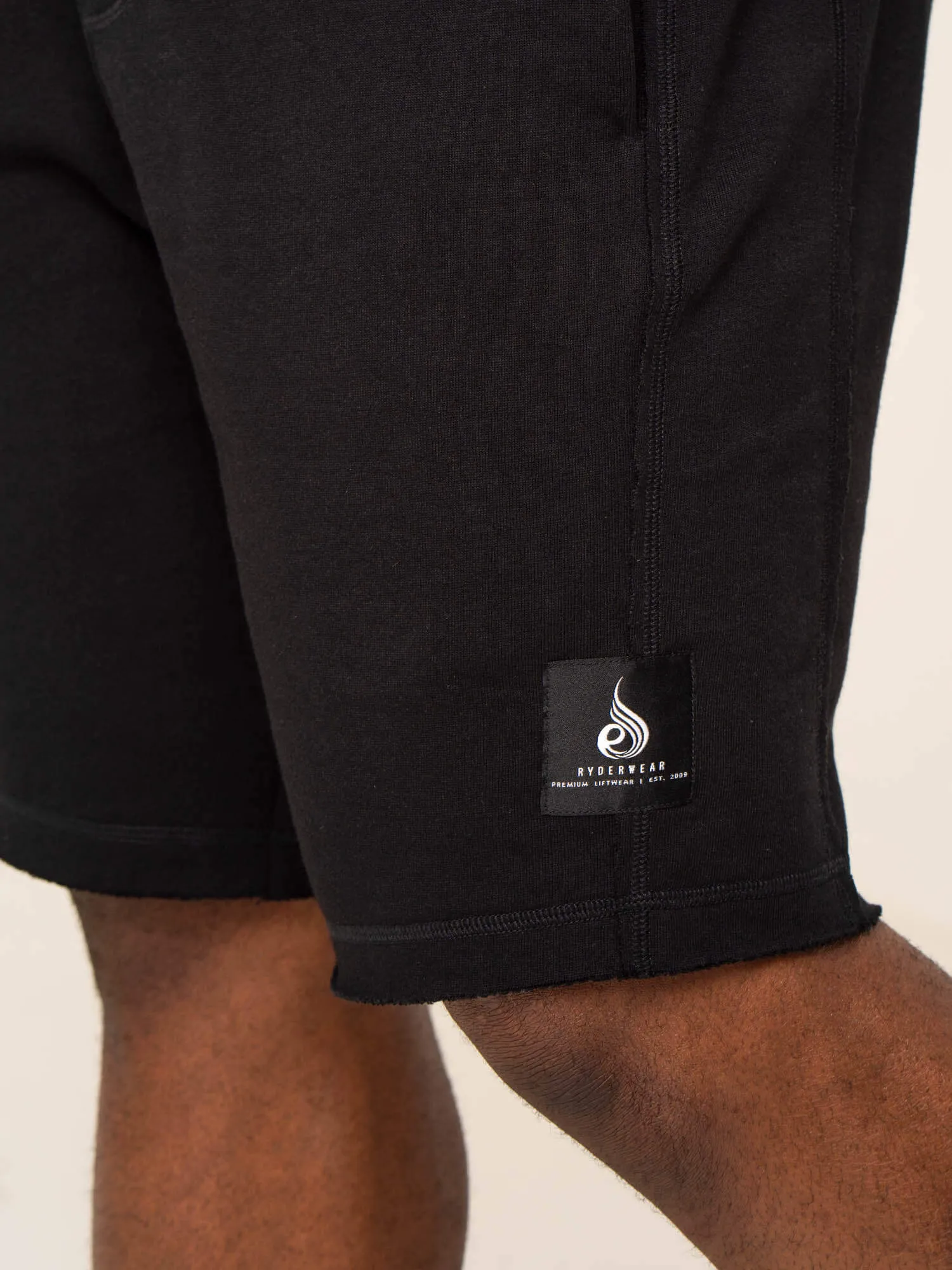 Dynamic Track Short - Black reflective detail