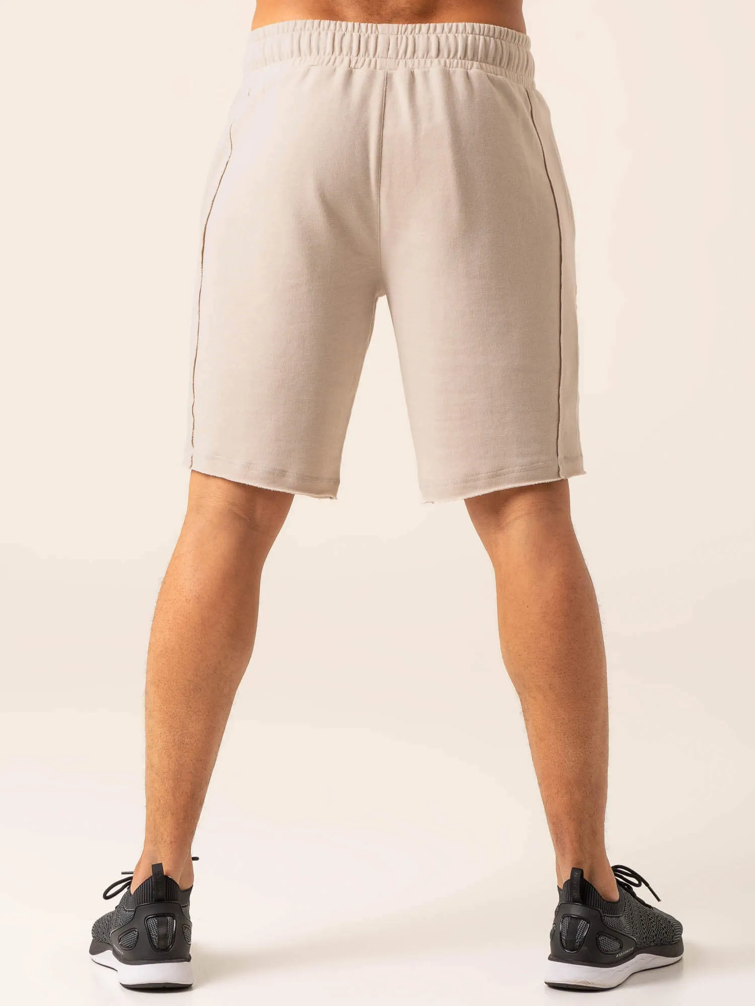 Dynamic Track Short - Stone lightweight fit
