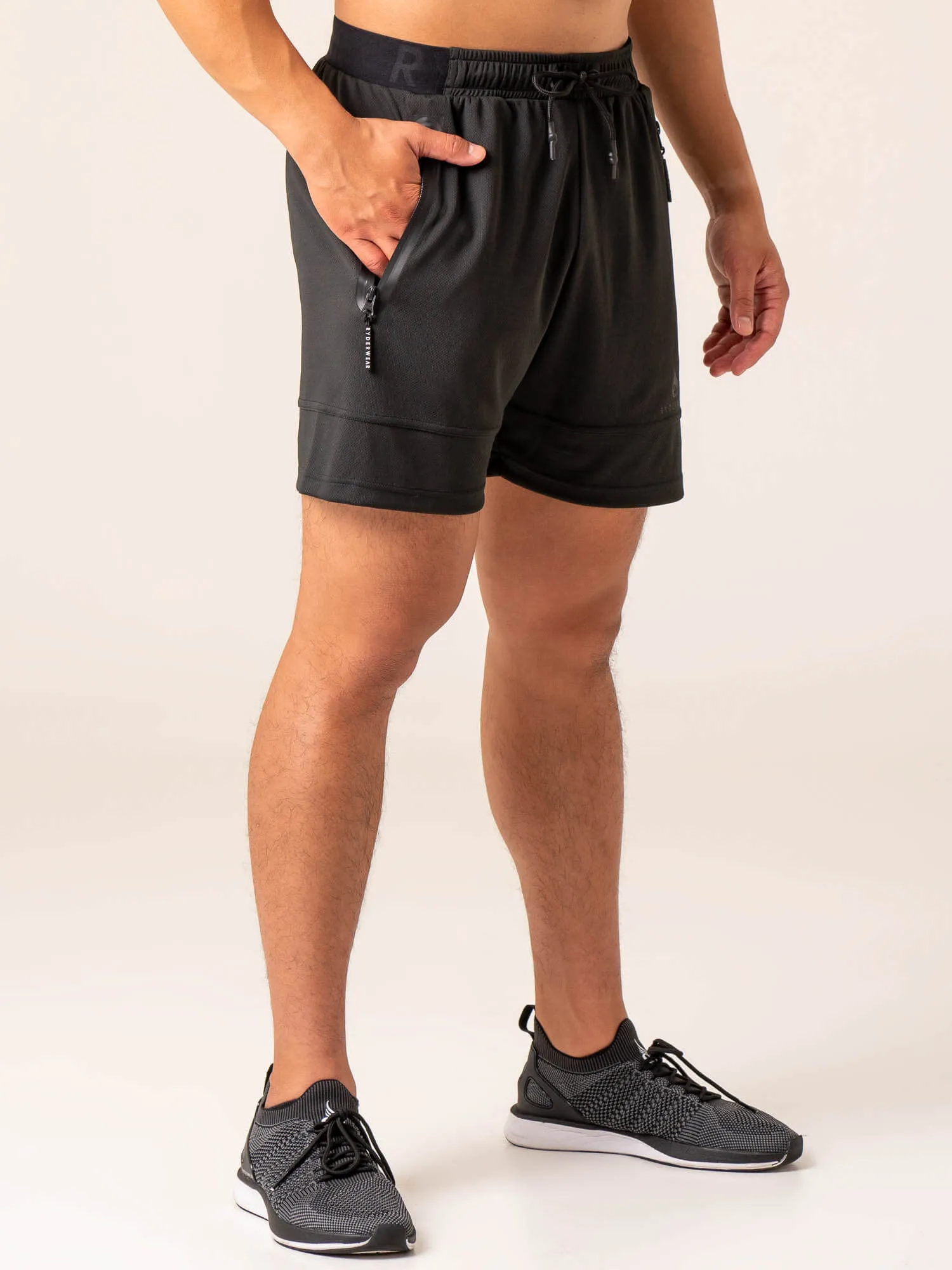 Emerge Mesh Short - Faded Black mobility range