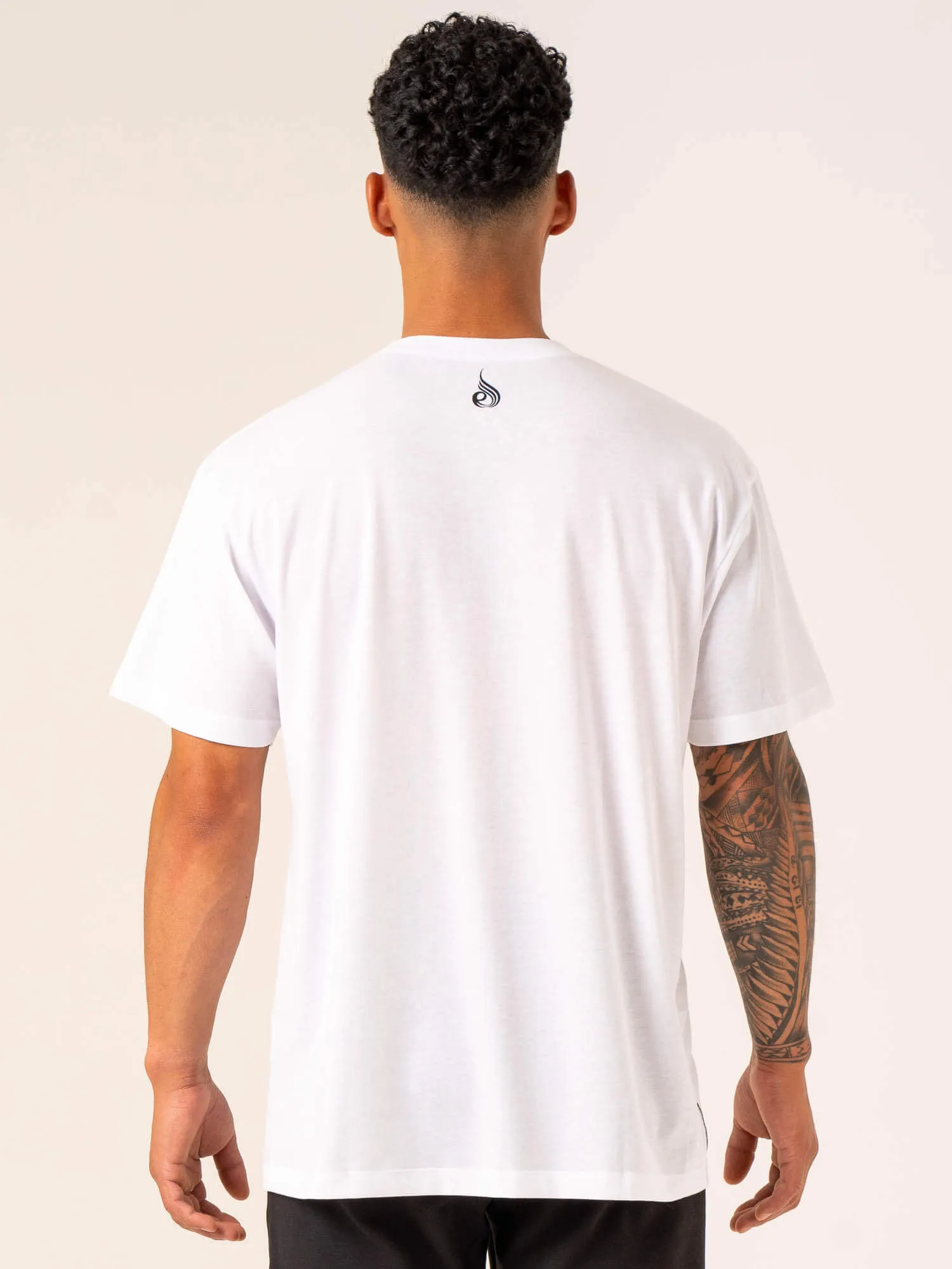 Emerge Oversized T-Shirt - White winter layering