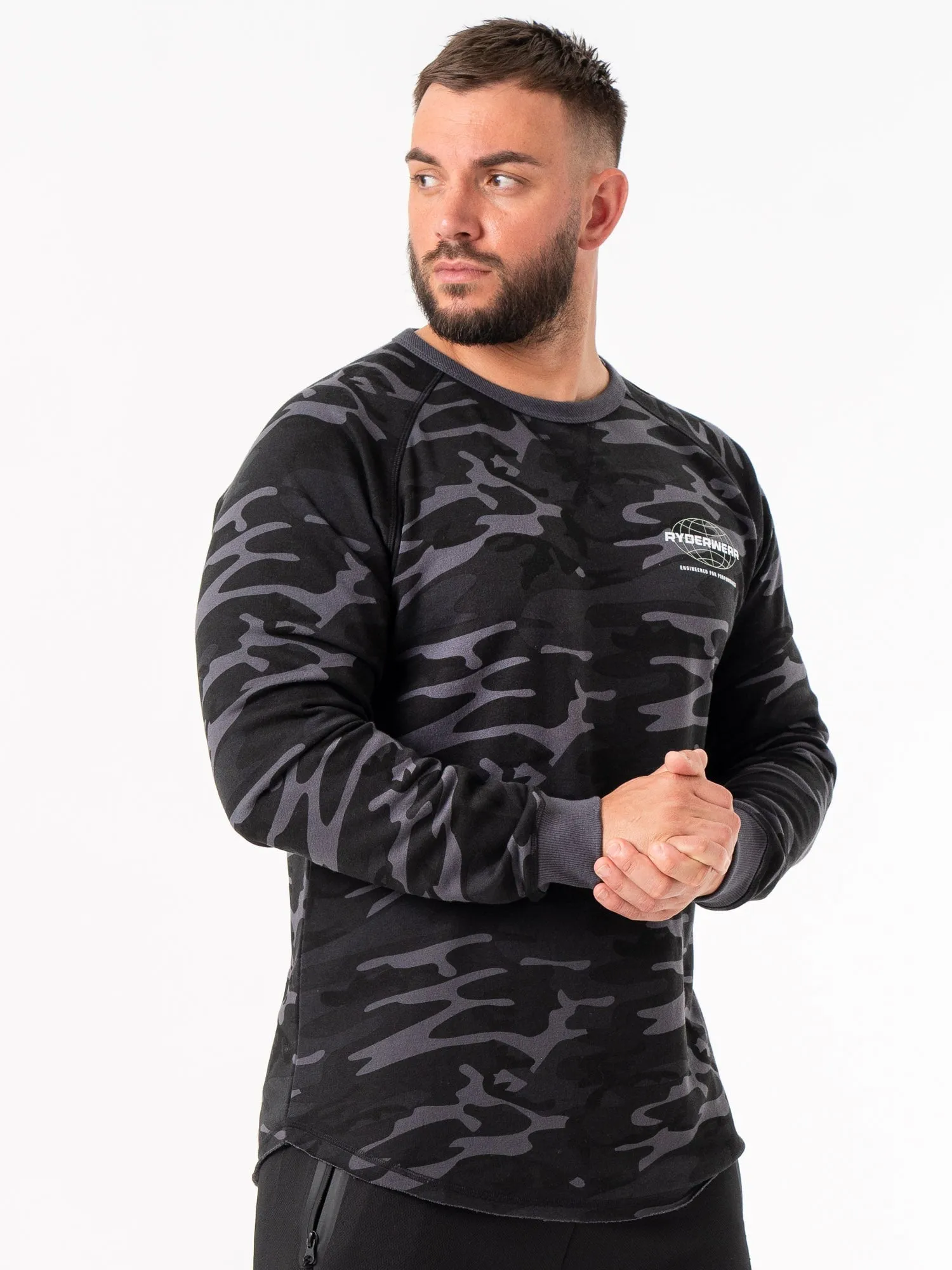 Energy Crew Neck - Black Camo travel ready