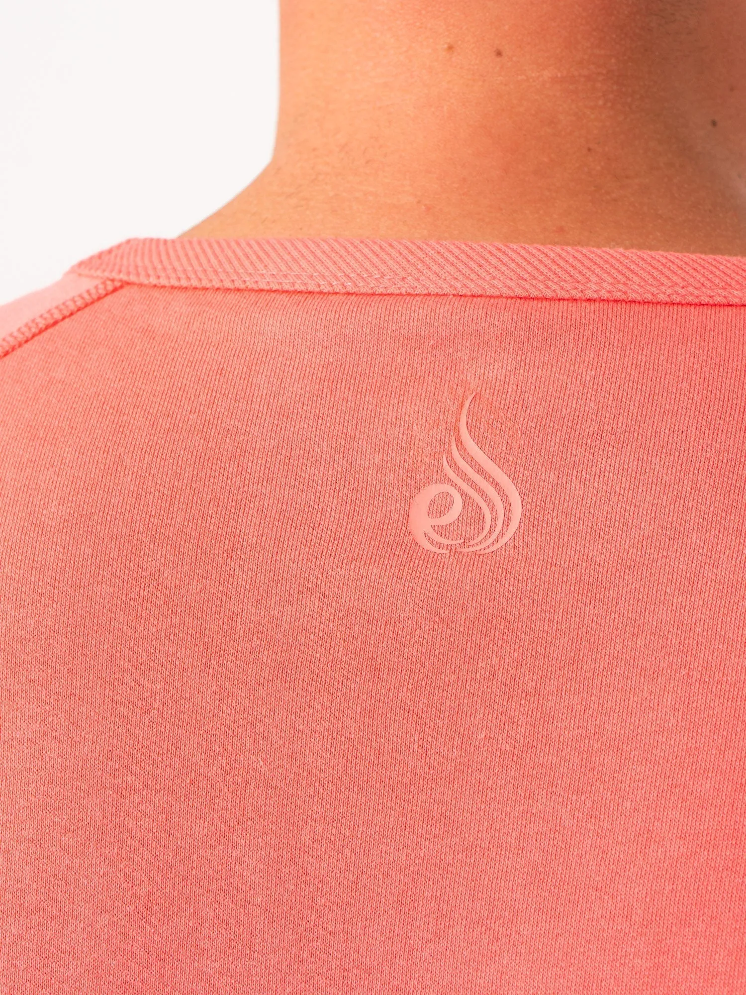 Energy Crew Neck - Coral sporty fit