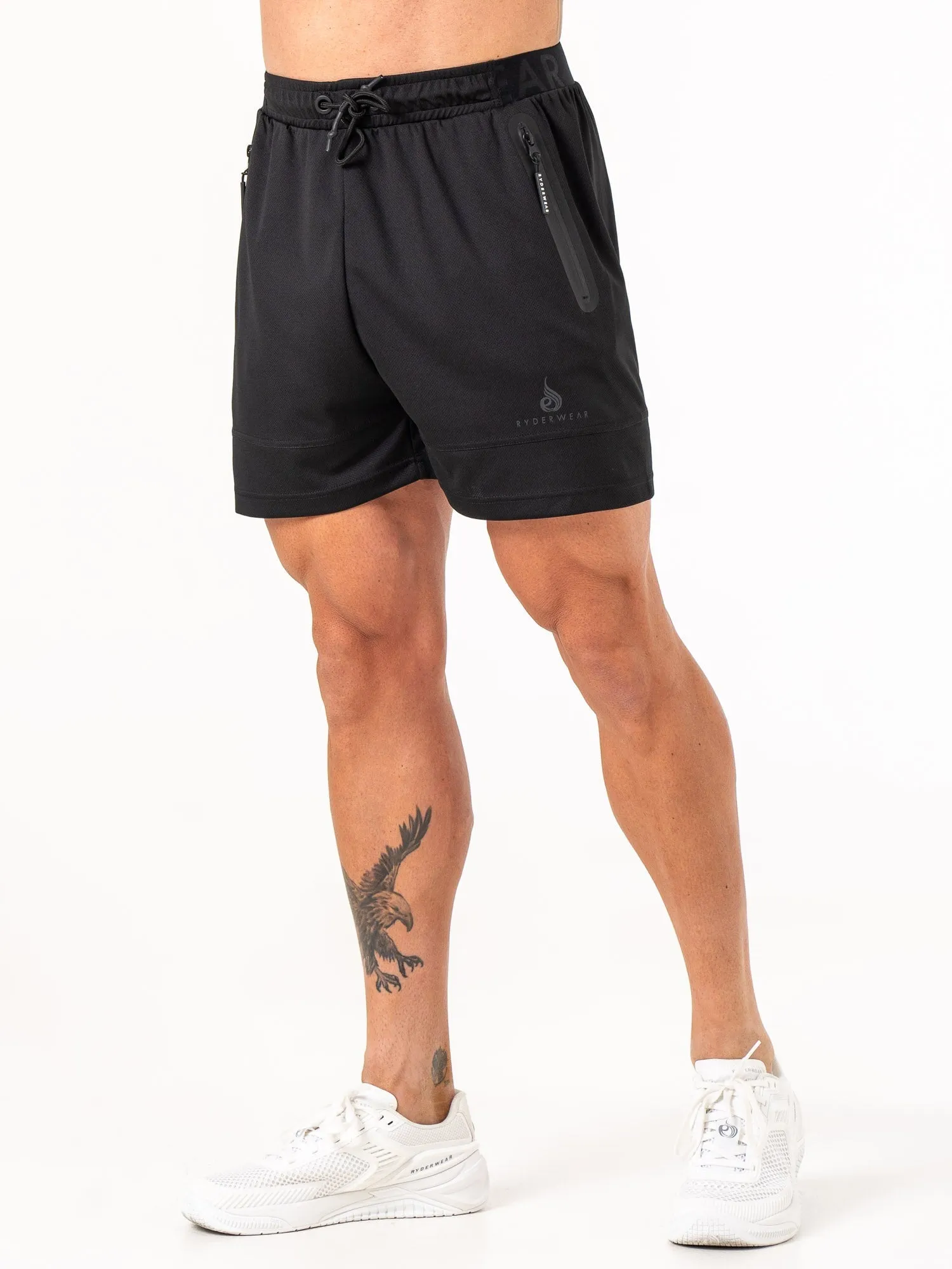 Energy Mesh Shorts - Black heat regulation