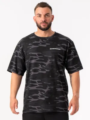 Energy Oversized T-Shirt - Black Camo casual life