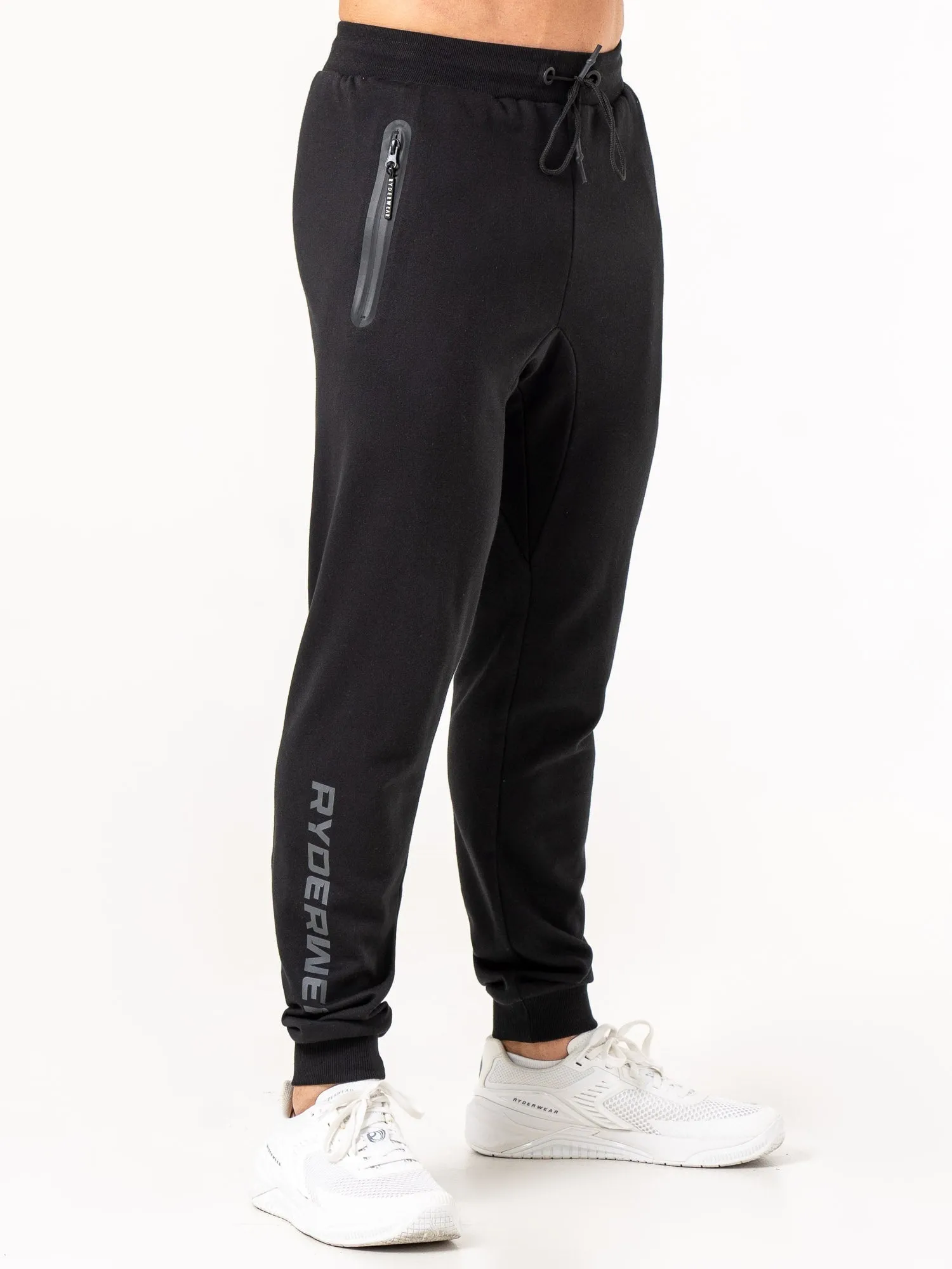 Energy Track Pants - Black Casual Match