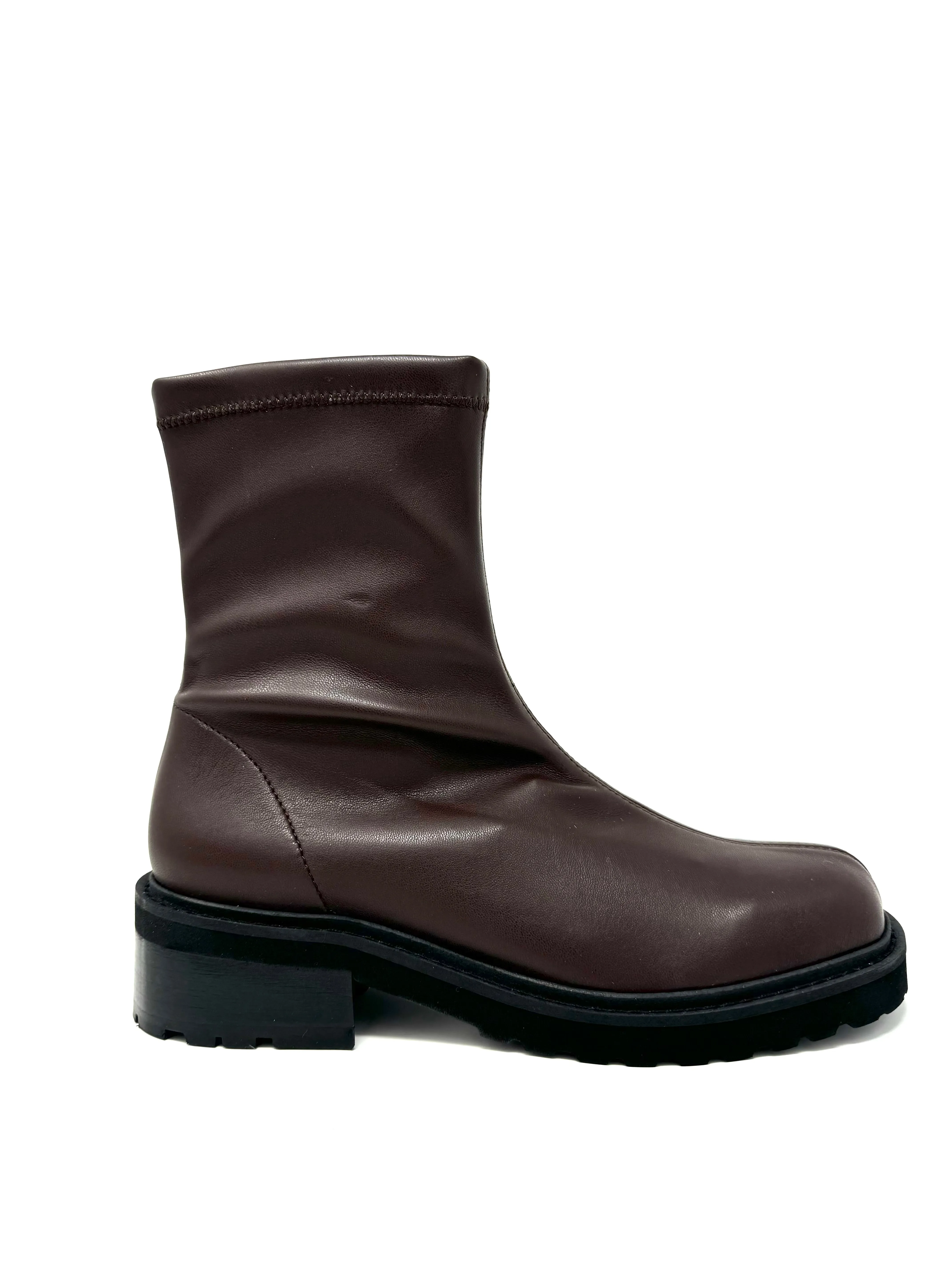 Erica Stretch Boot in Walnut from Novacas rain mode