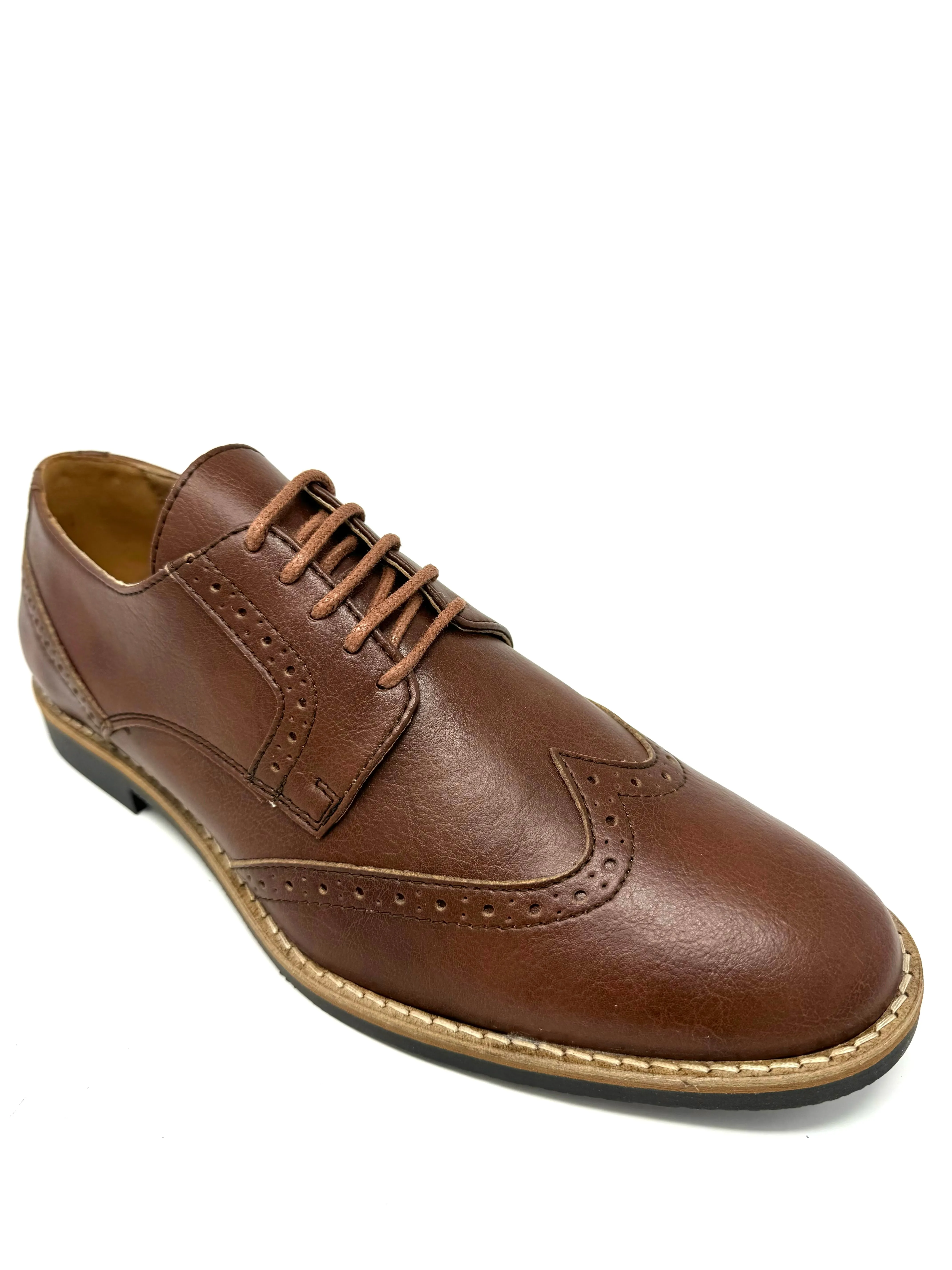Ethan Brogue in Tan from Novacas ergonomic build