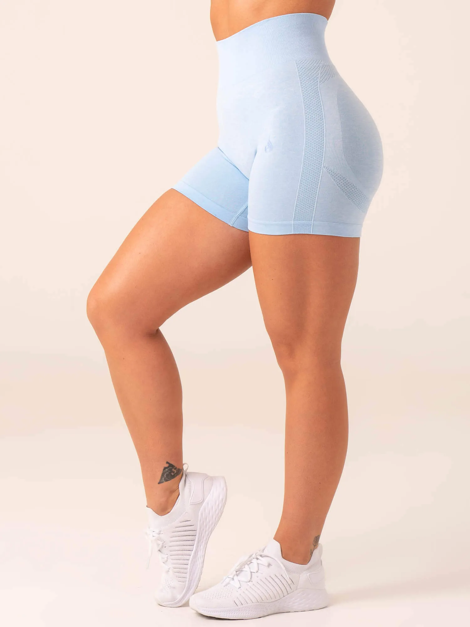 Evolve Seamless Shorts - Sky Blue Marl compression fabric