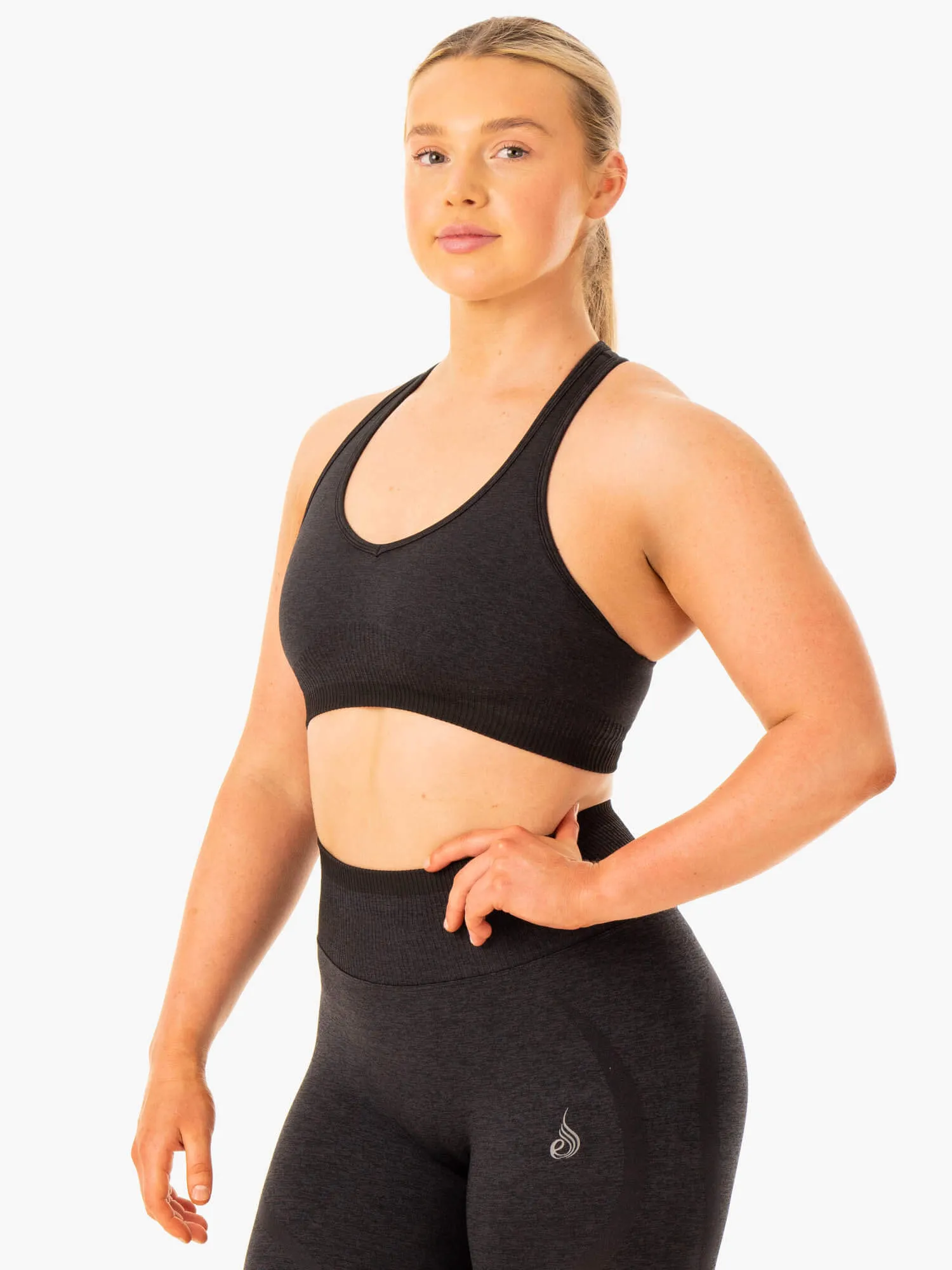 Excel Seamless Sports Bra - Black Marl Strong Defense