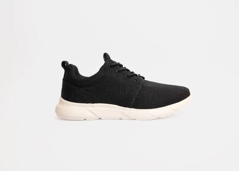 Explorer V2 Sneaker in Black/White from 8000kicks Everyday Sprint