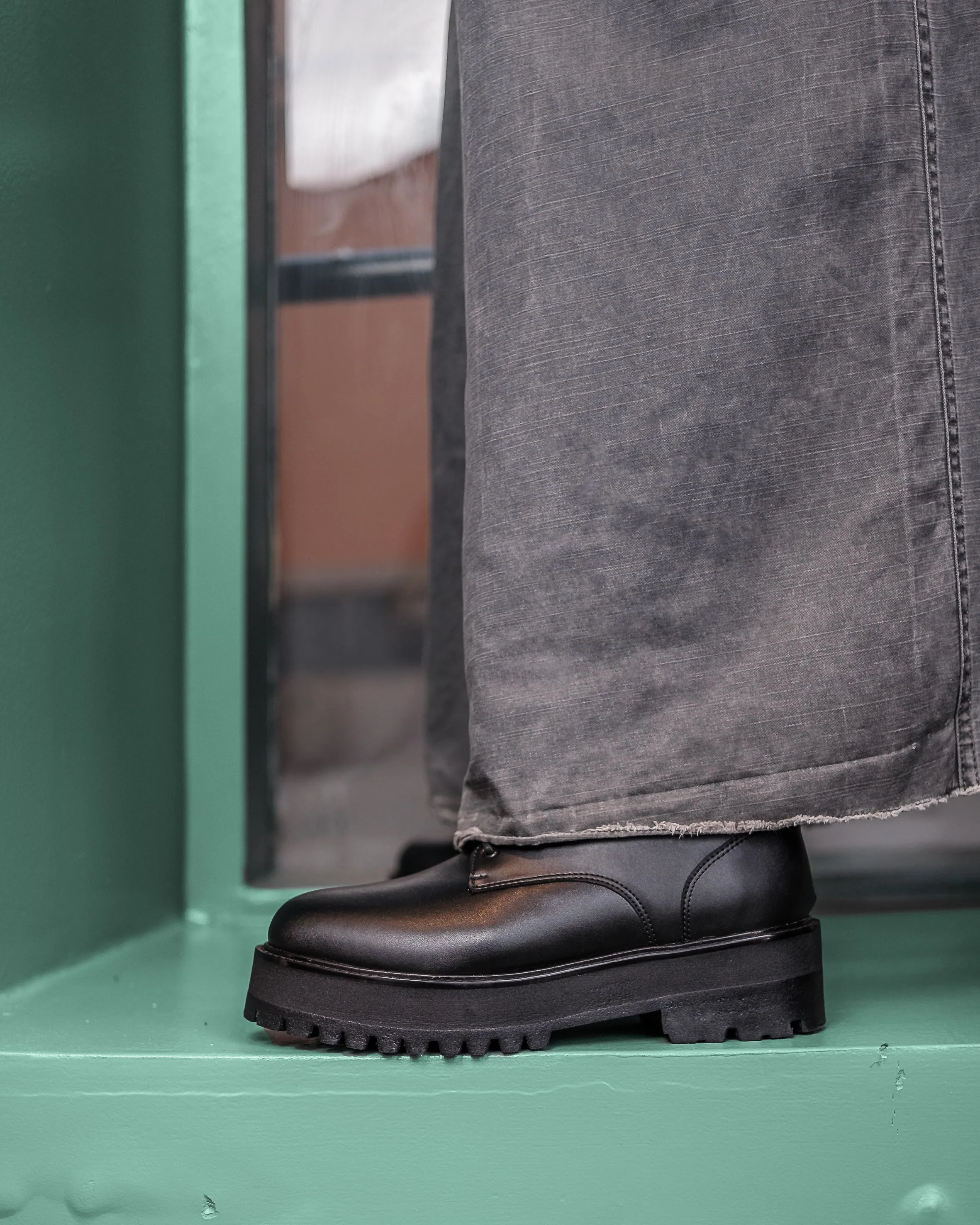 Farah Chunky Derby from Green Laces Easy Fit