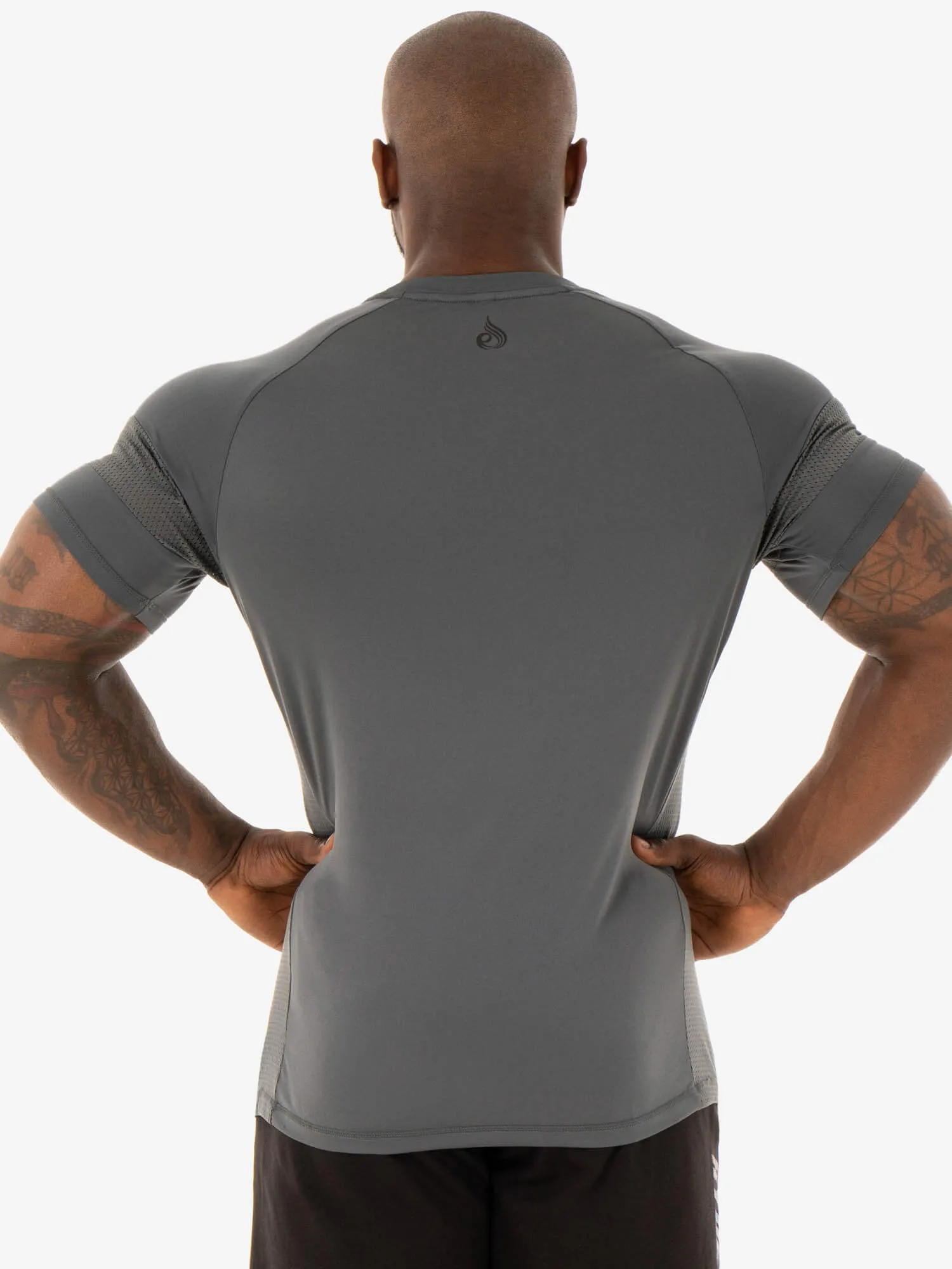Flex Mesh T-Shirt - Charcoal winter layering