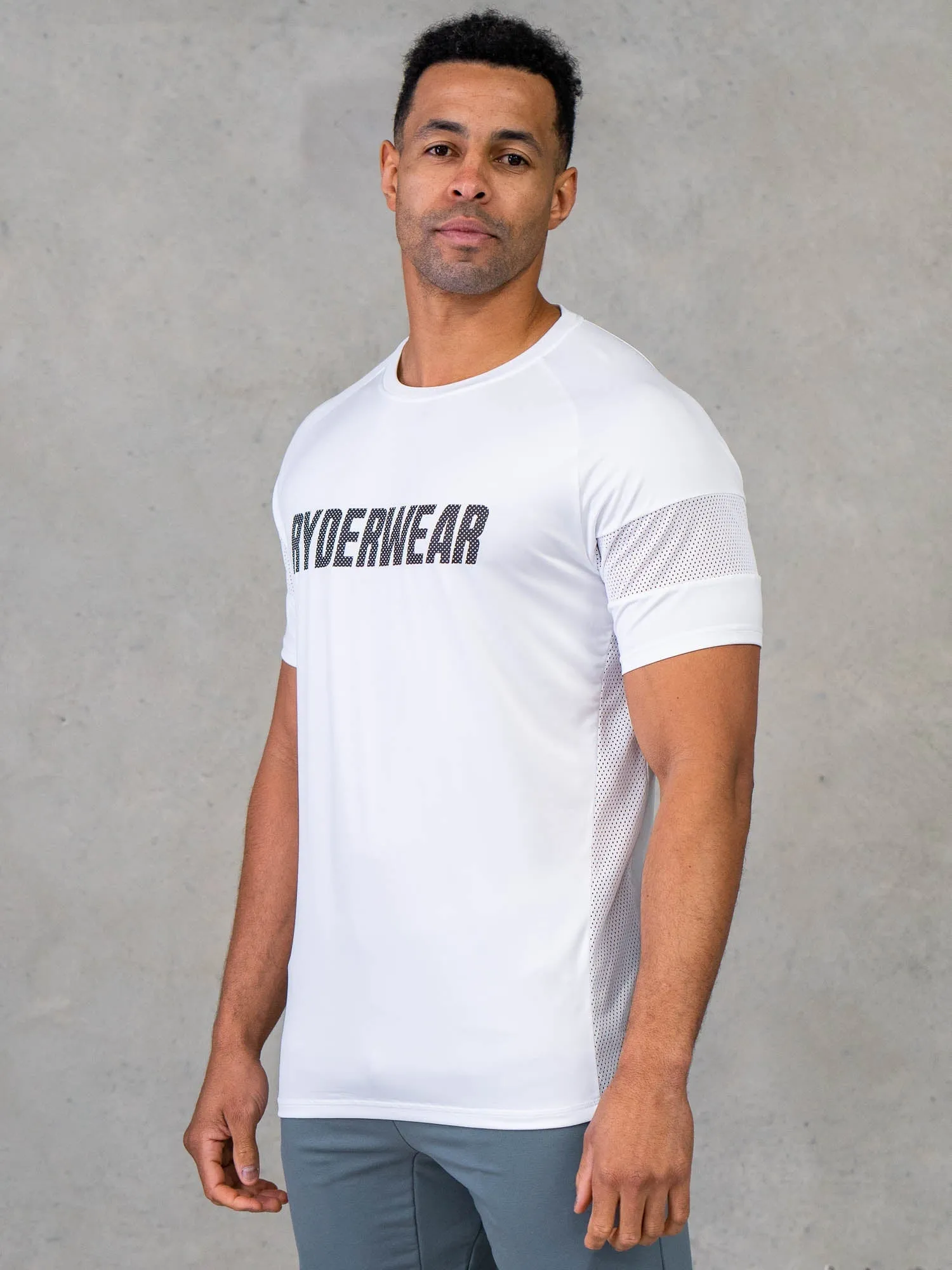 Flex Mesh T-Shirt - White chill out
