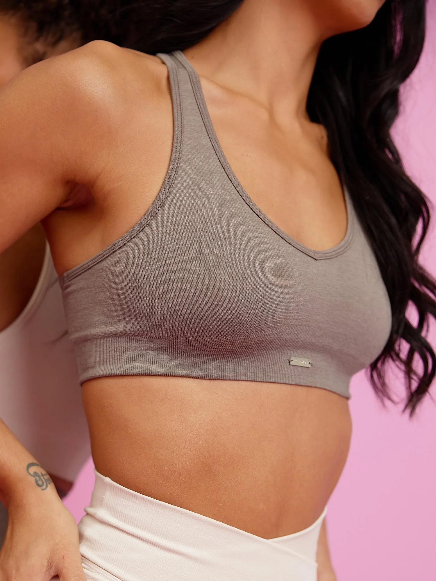 Focus Seamless Sports Bra - Taupe Marl Shape Fit