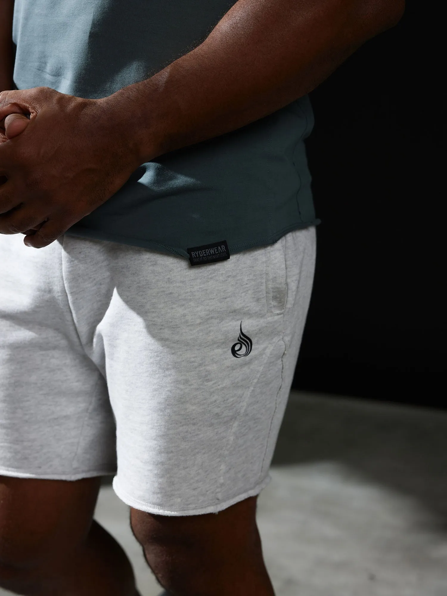Force 6" Track Short - Chalk Grey Marl breathable design