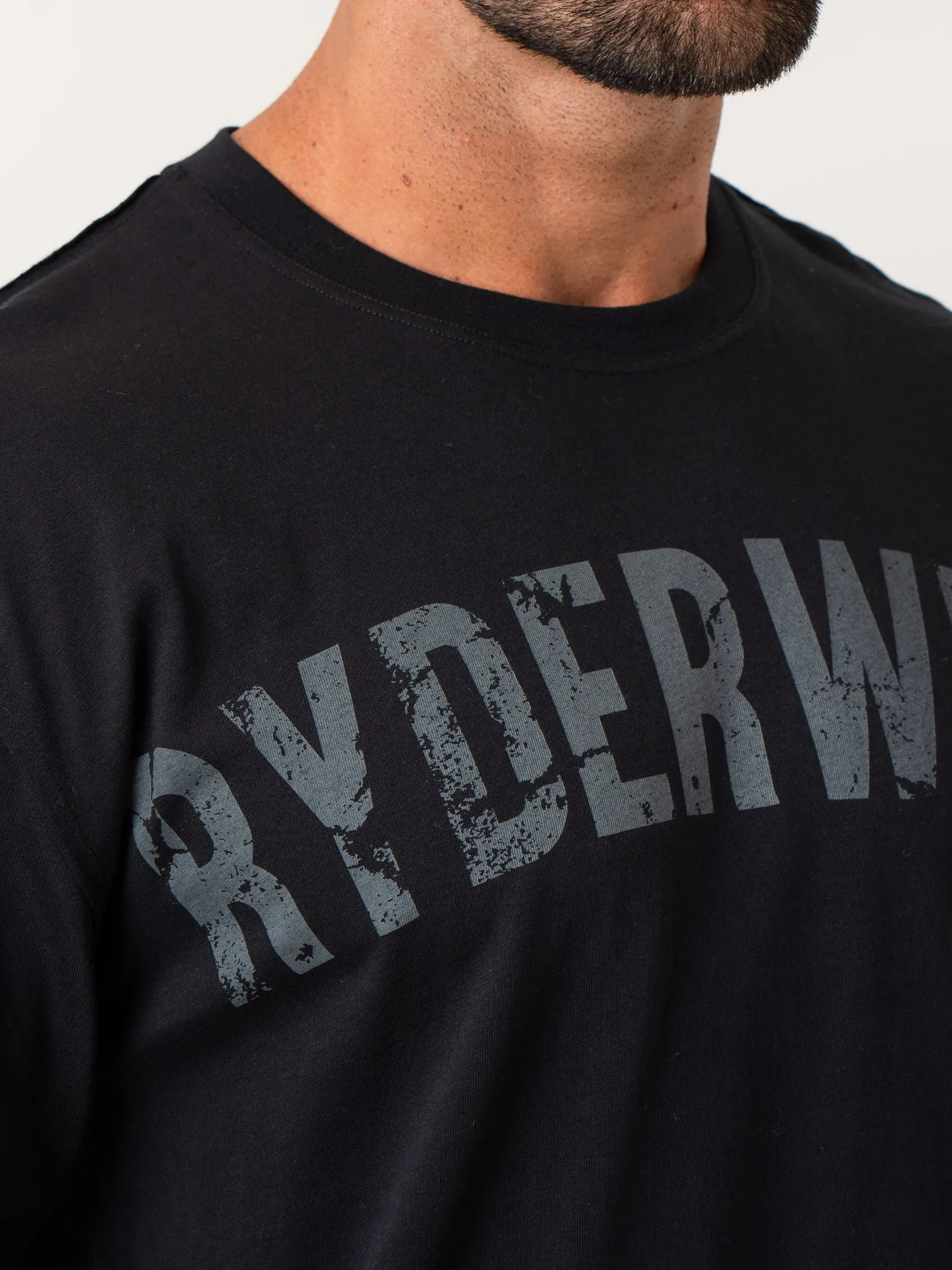 Force Oversized T-Shirt - Black streetwear trend