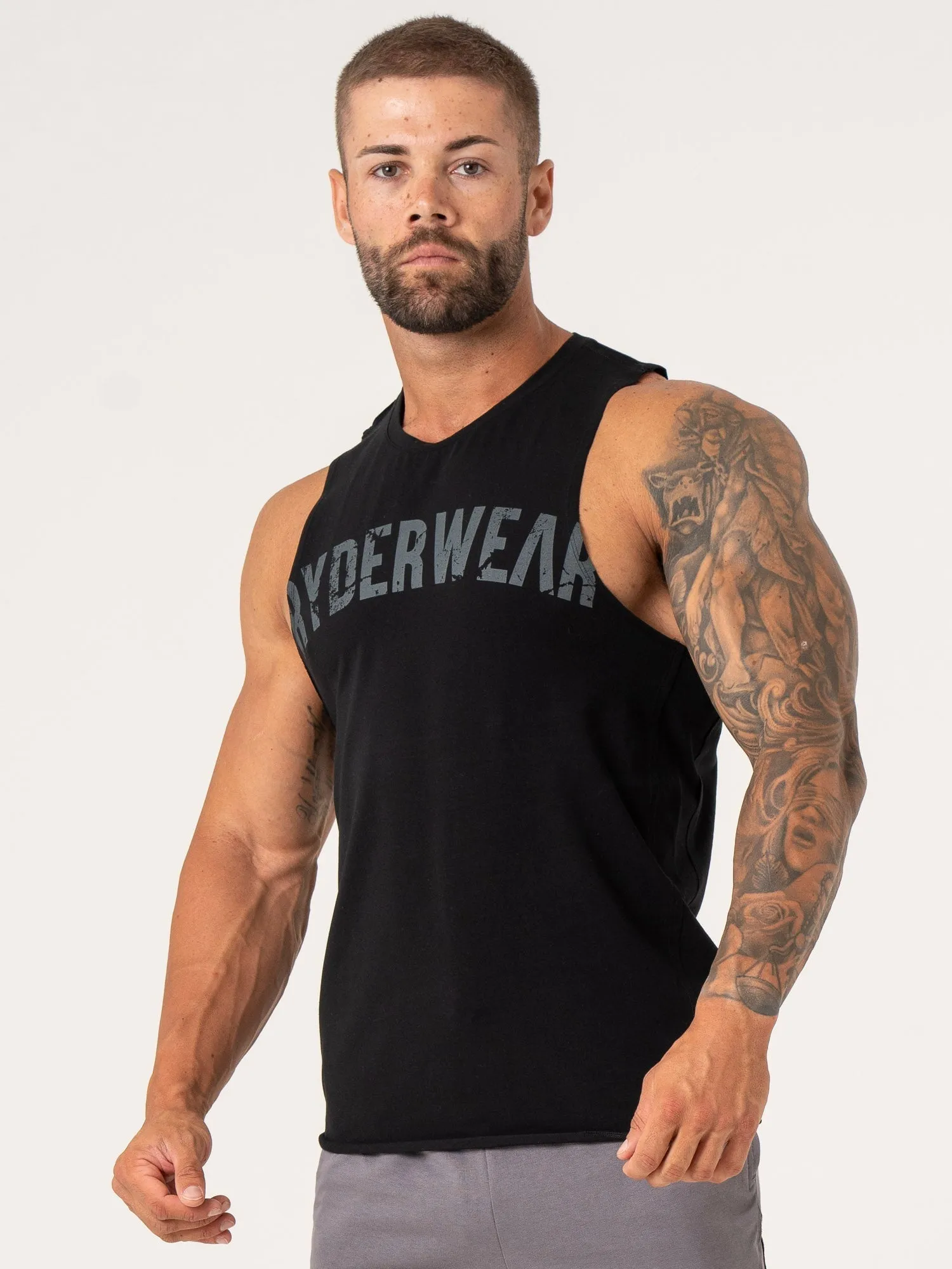Force Tank - Black simple neat