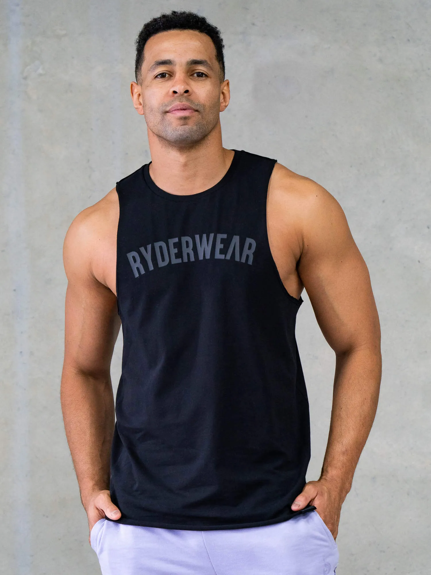 Force Tank - Black free stretch