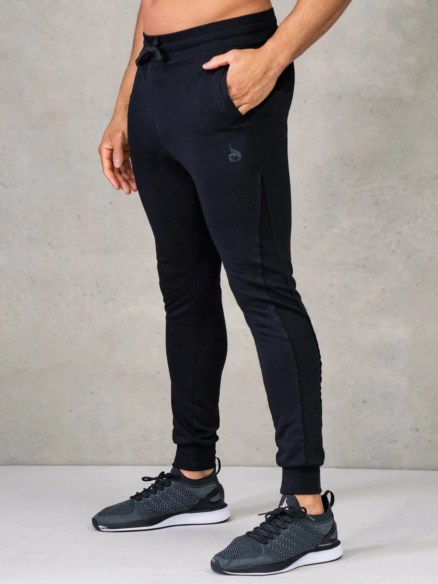 Force Track Pant - Black Trend Version