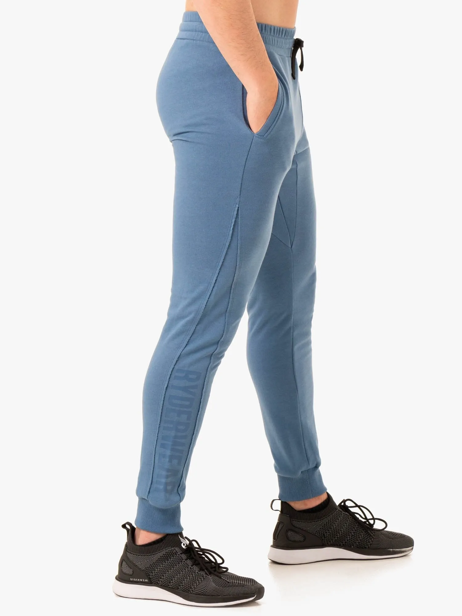 Force Track Pant - Blue Flexible Sport