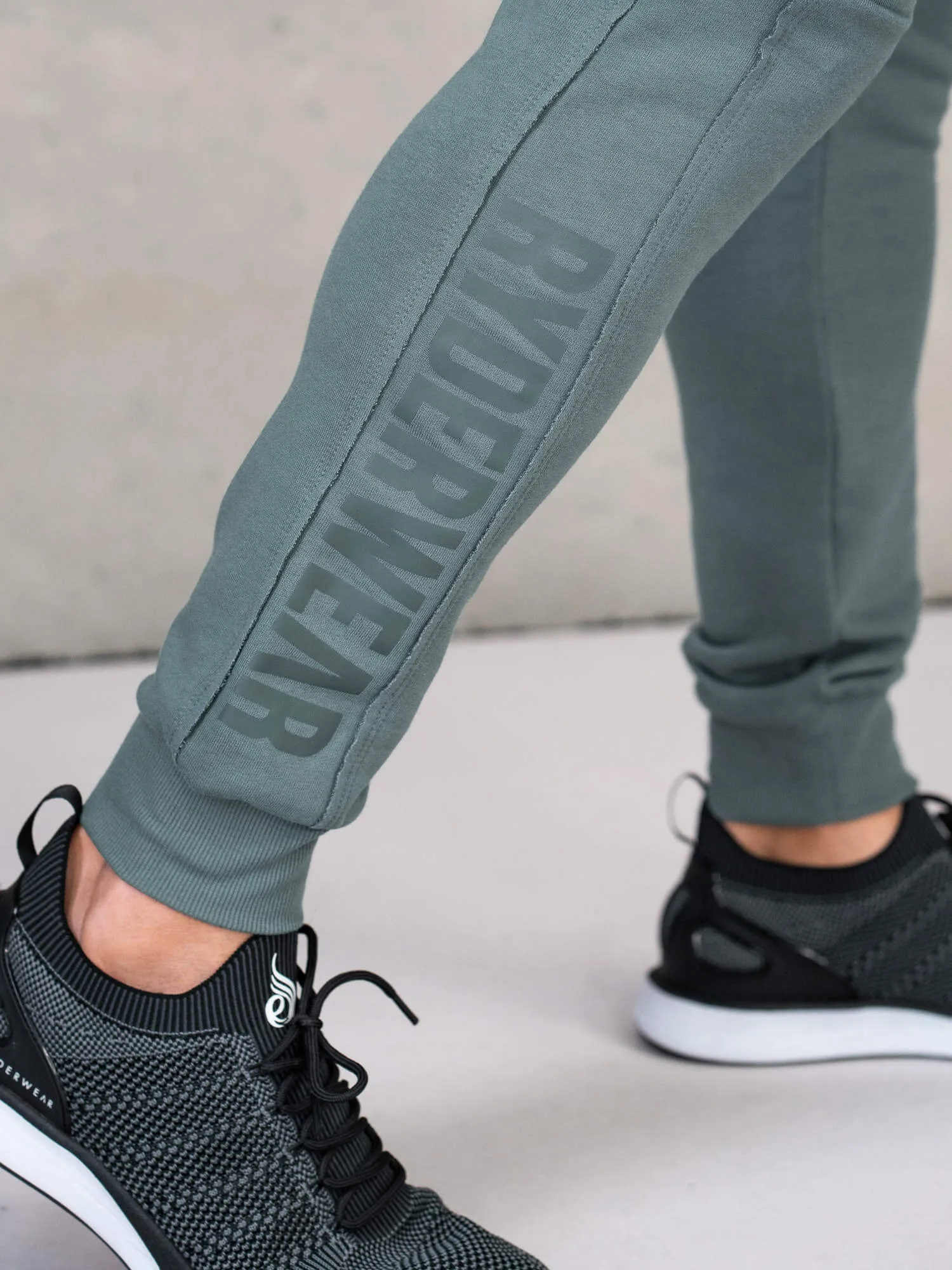 Force Track Pant - Fern Green Hiking Outdoors