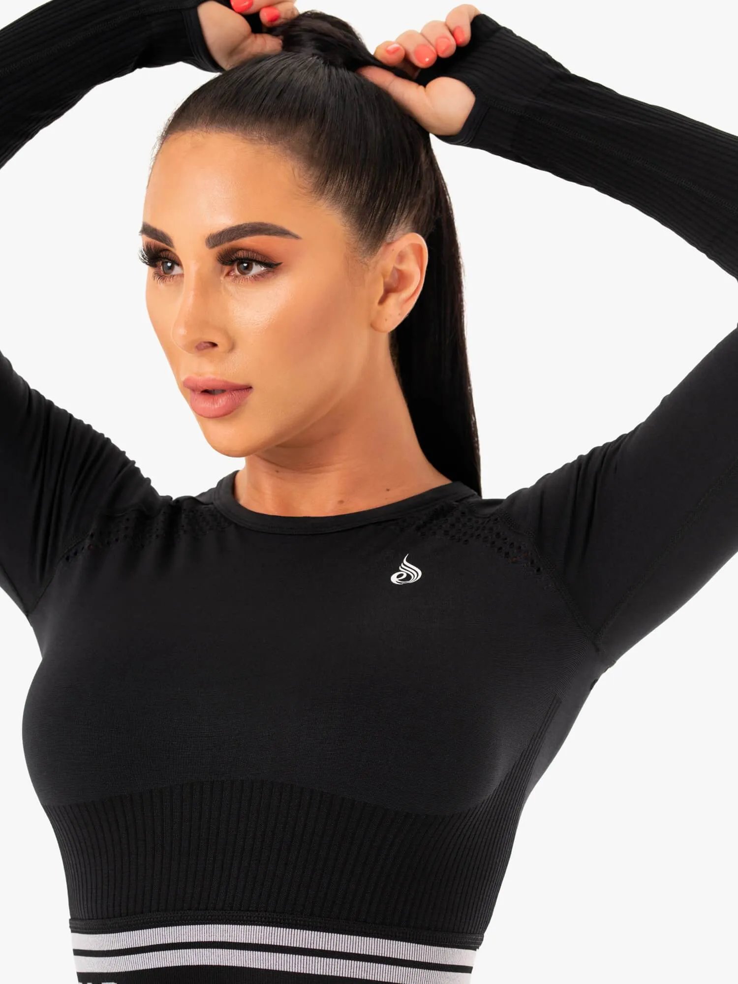 Freestyle Seamless Long Sleeve Crop - Black spring autumn
