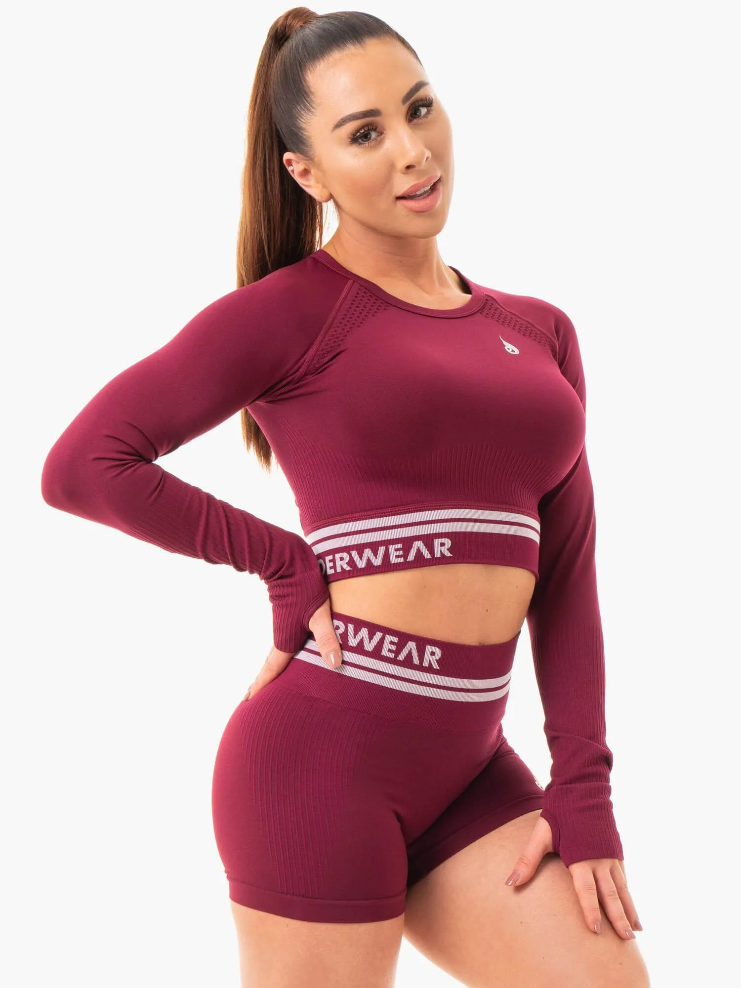 Freestyle Seamless Long Sleeve Crop - Burgundy passionate look