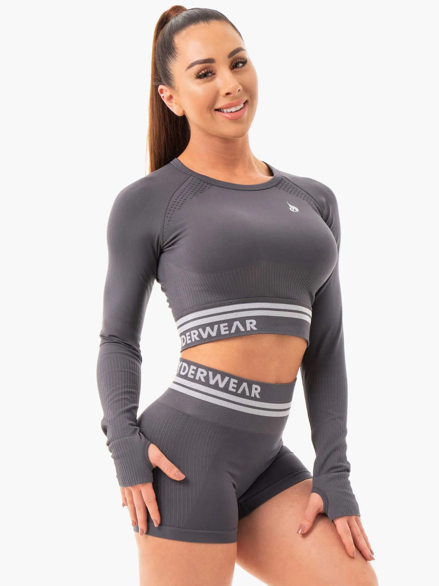 Freestyle Seamless Long Sleeve Crop - Charcoal fresh natural