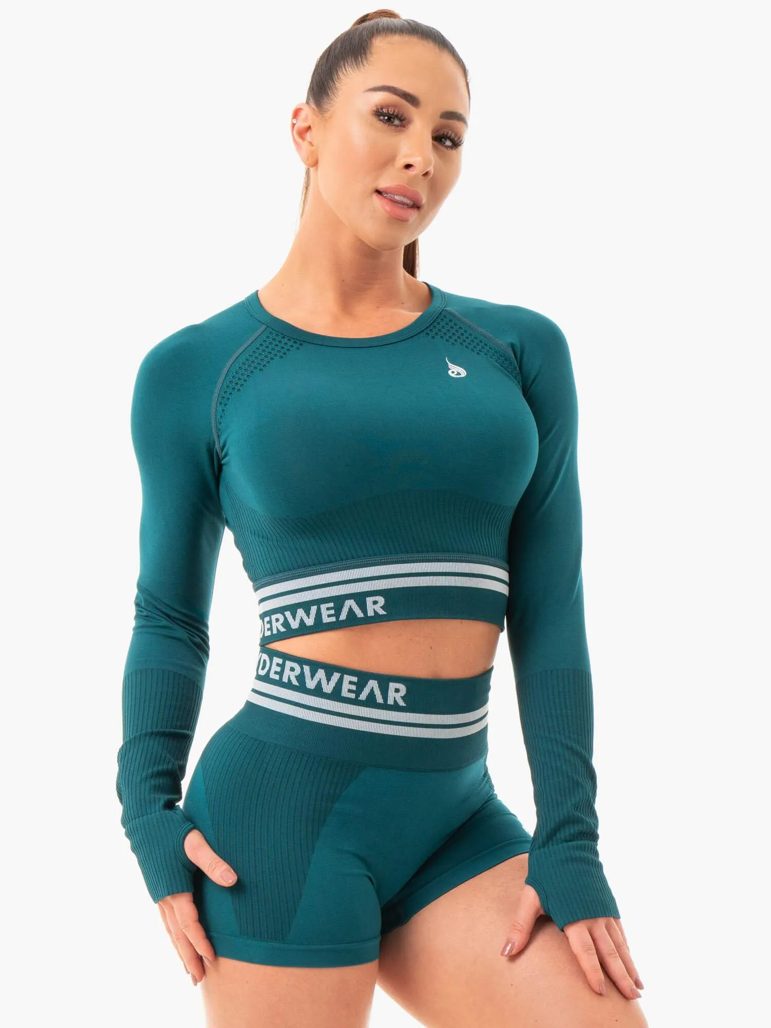 Freestyle Seamless Long Sleeve Crop - Emerald Green light casual