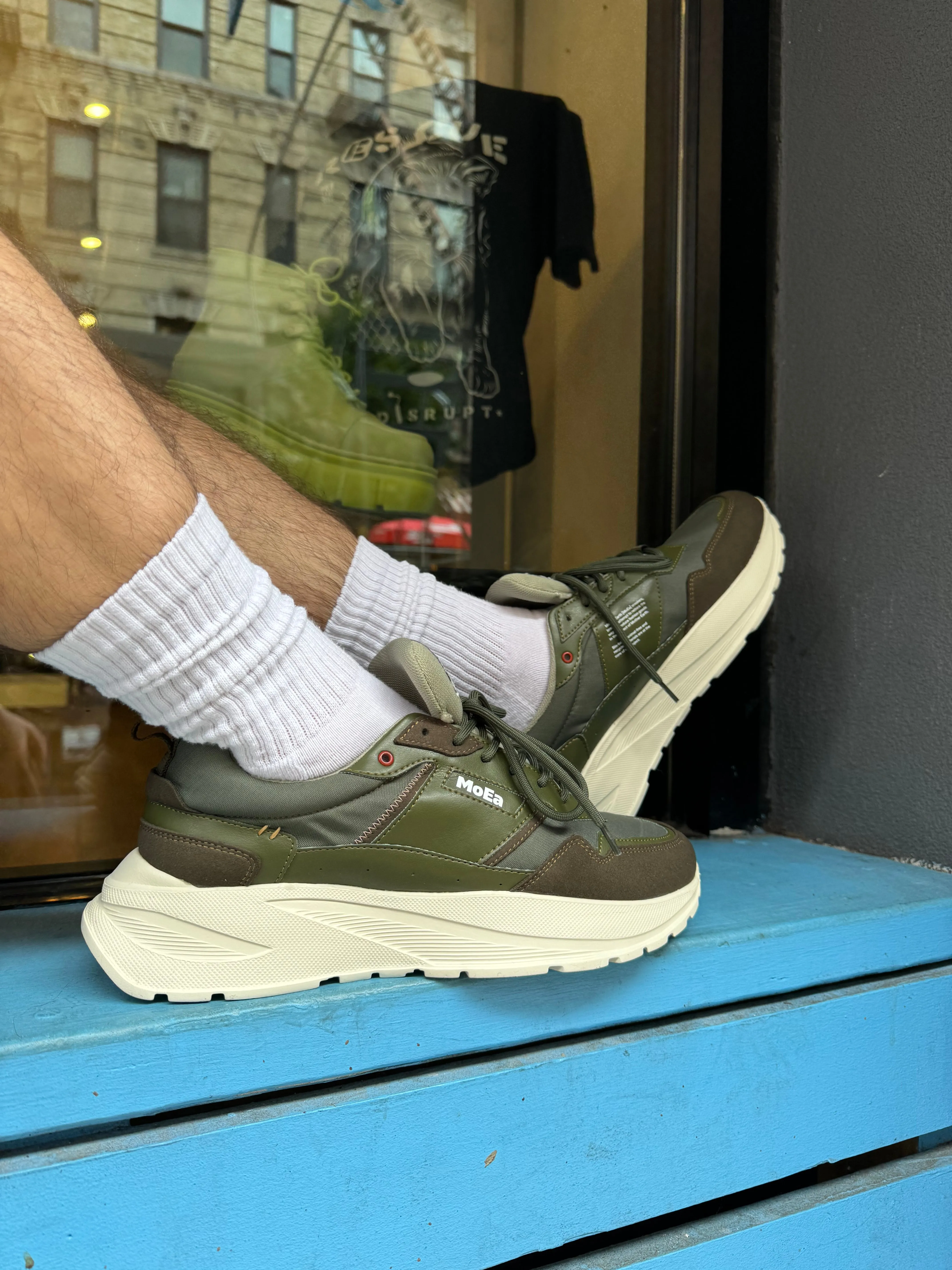 GEN5 Sneaker in Cactus Green from MoEa Zen Fit