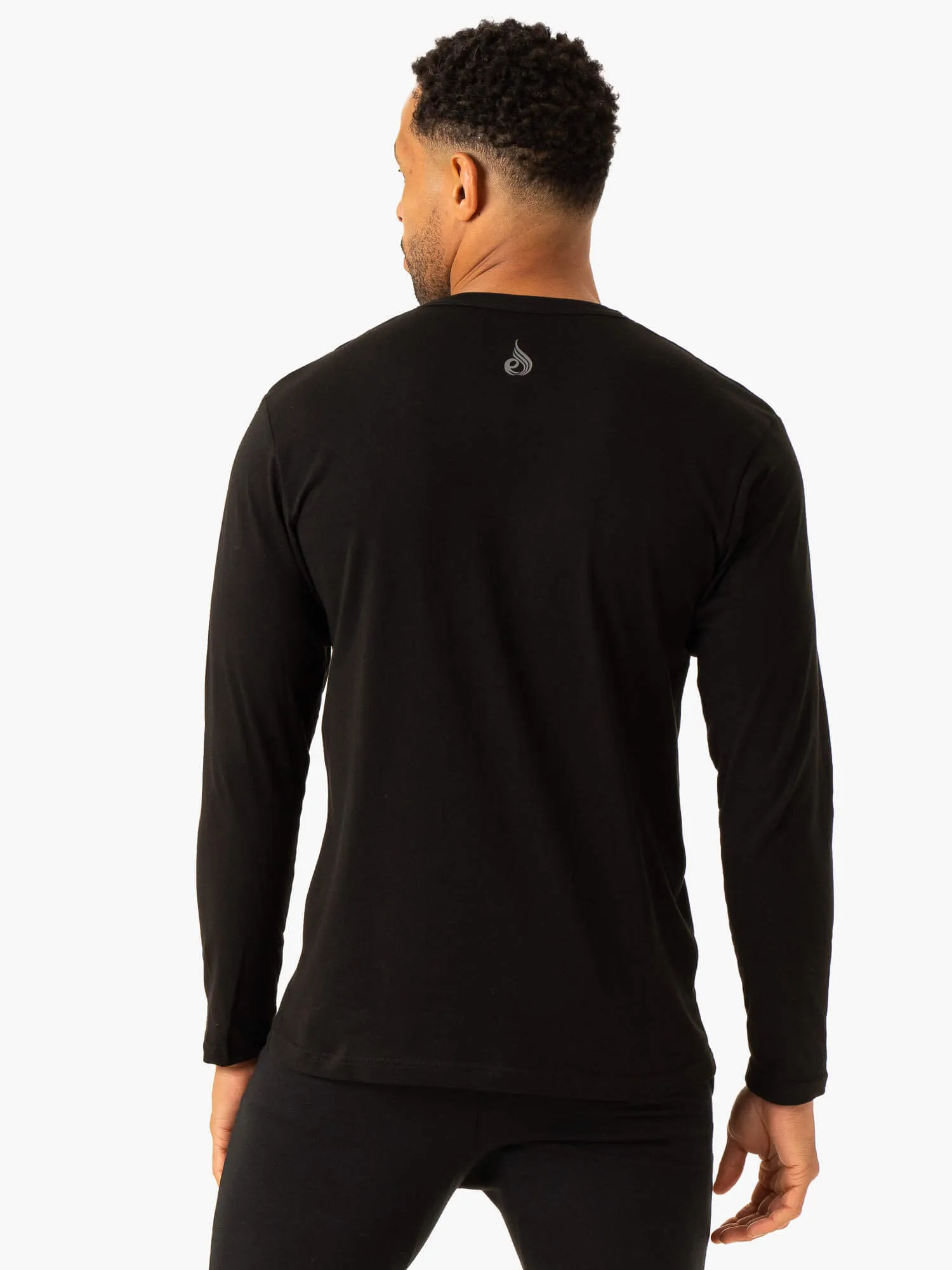 Graphic Long Sleeve T-Shirt - Black modern classic