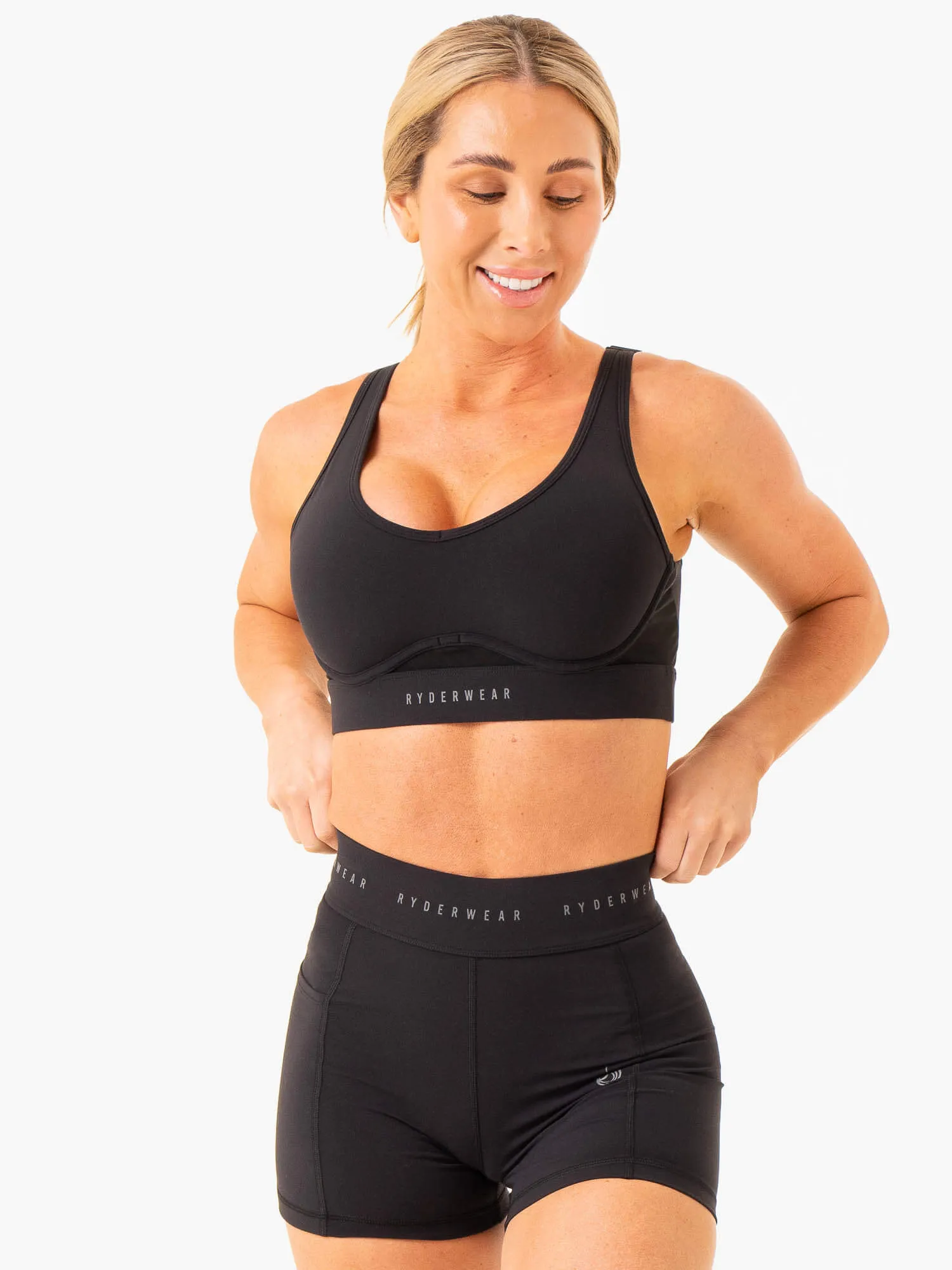Heighten High Impact Sports Bra - Black Ergonomic Design