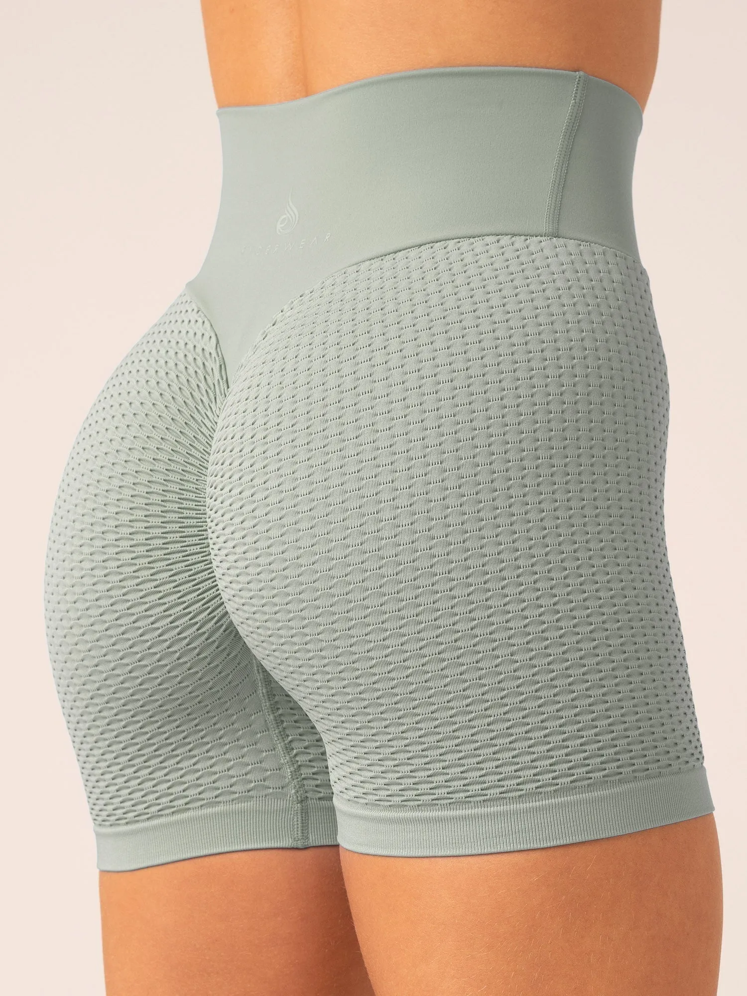 Honeycomb Scrunch Seamless Shorts - Sage flexible wear