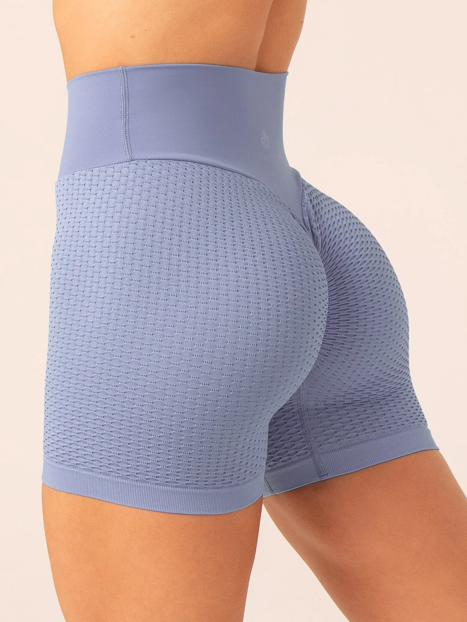 Honeycomb Scrunch Seamless Shorts - Steel Blue support level