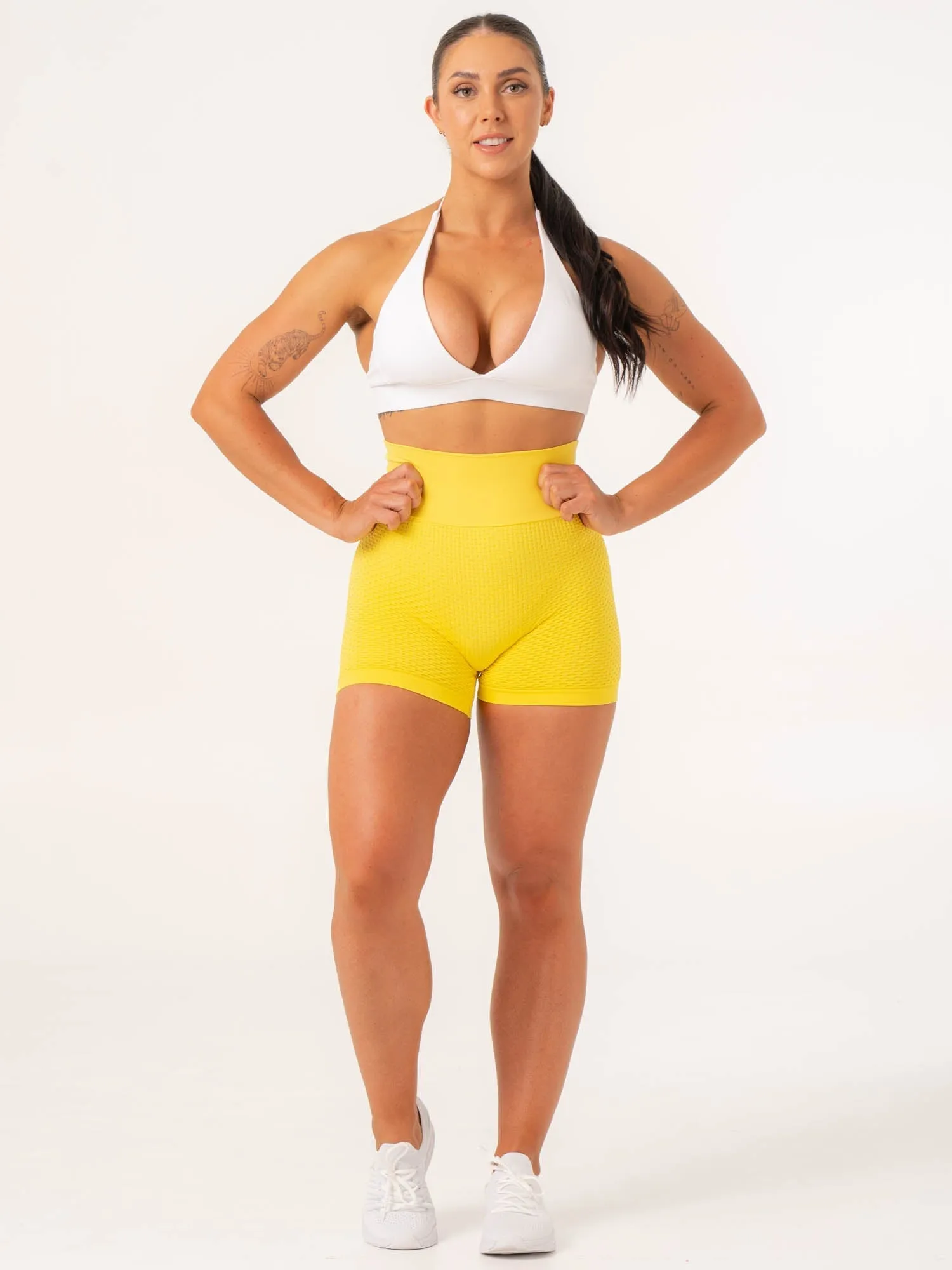 Honeycomb Scrunch Seamless Shorts - Yellow minimal design