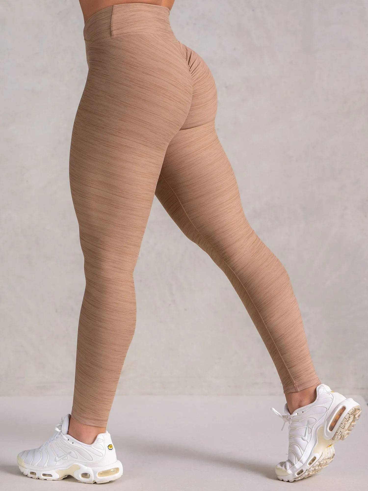 Icon Cross Over Scrunch Leggings - Mocha Marl Dynamic movement