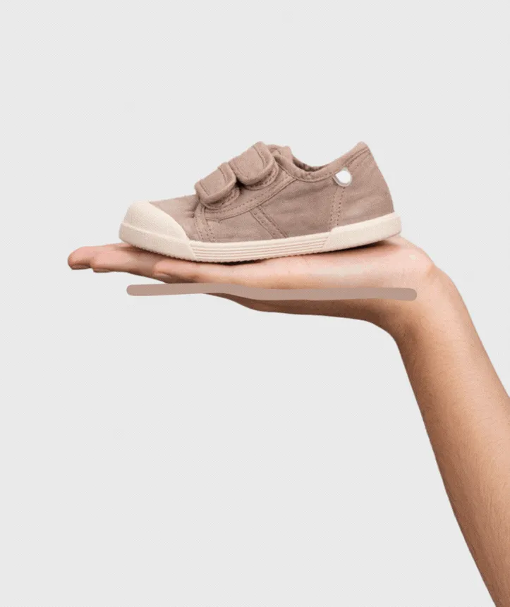 Igor Boy's and Girl's Lona V Shoes, Cacao vacation mode