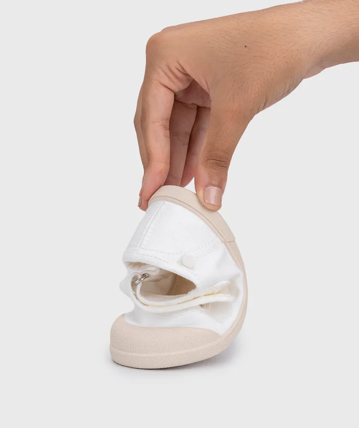 Igor Girl's Lona Mercedes Shoes - Blanco night mode