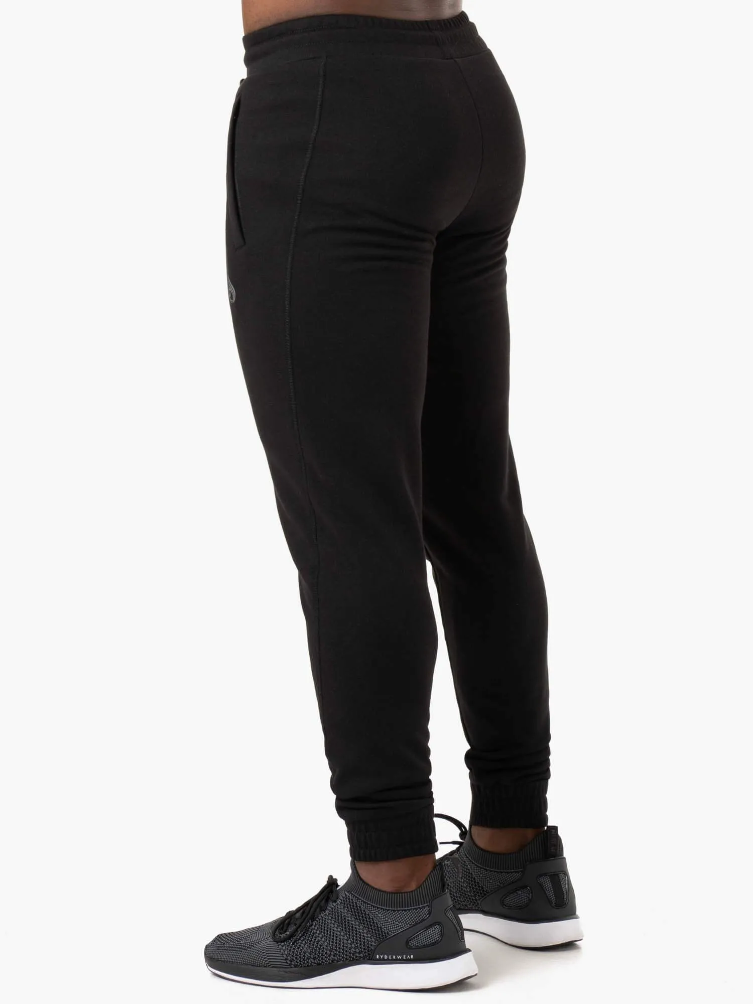 Iron Track Pants - Black Trendy Sport