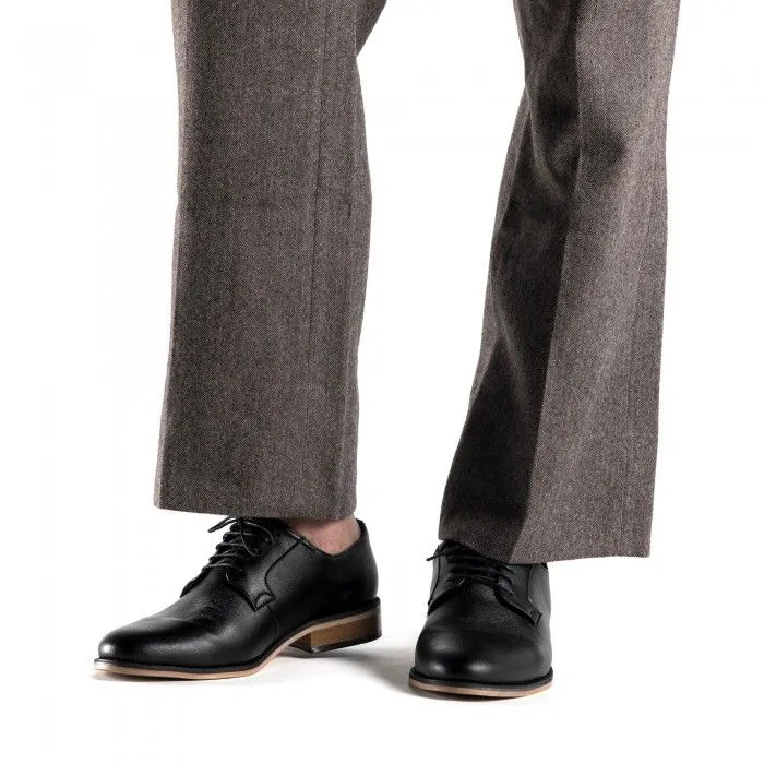 Jake Shoe in Black from NAE flow vibe