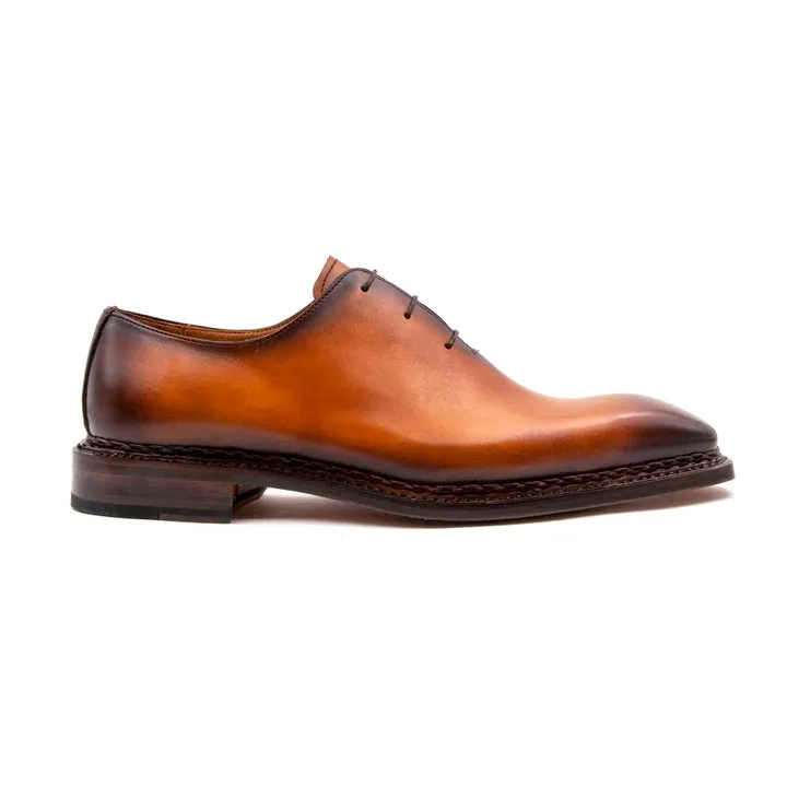 Jason Sr Wholecut Lace Up Shoes - Caramel clean silhouette