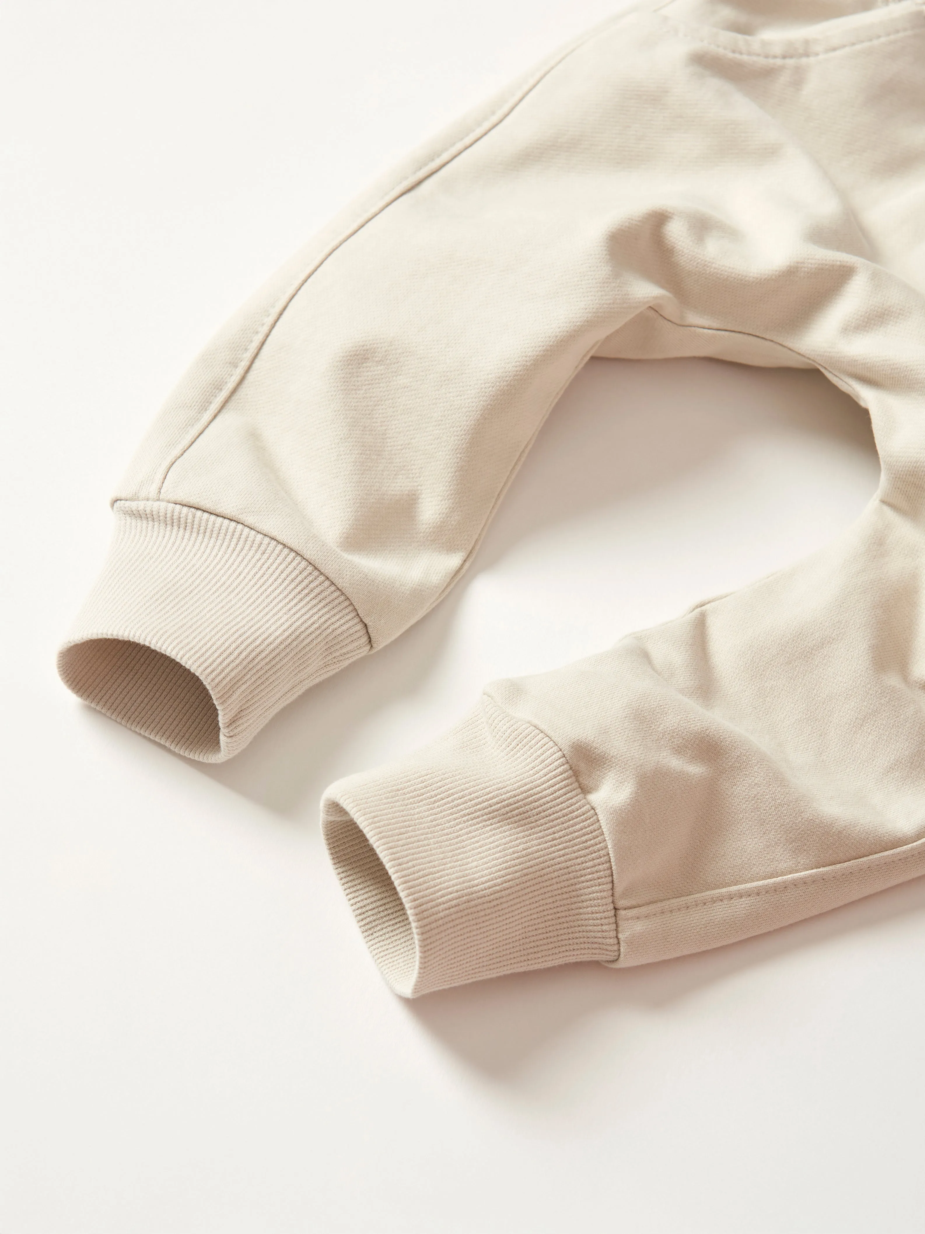 Jogger - Almond Wash Durable Sport