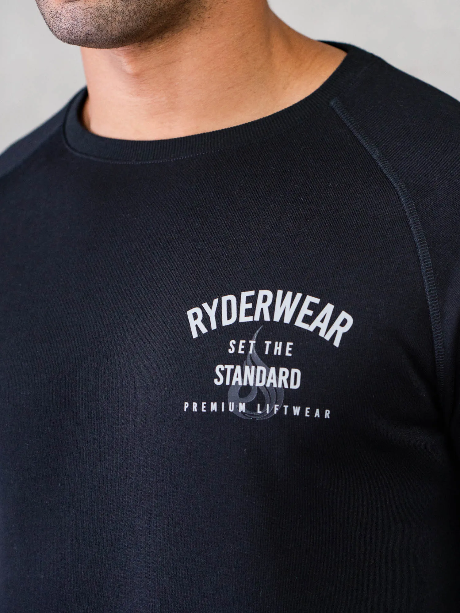 Legacy Crewneck - Black seasonal trend