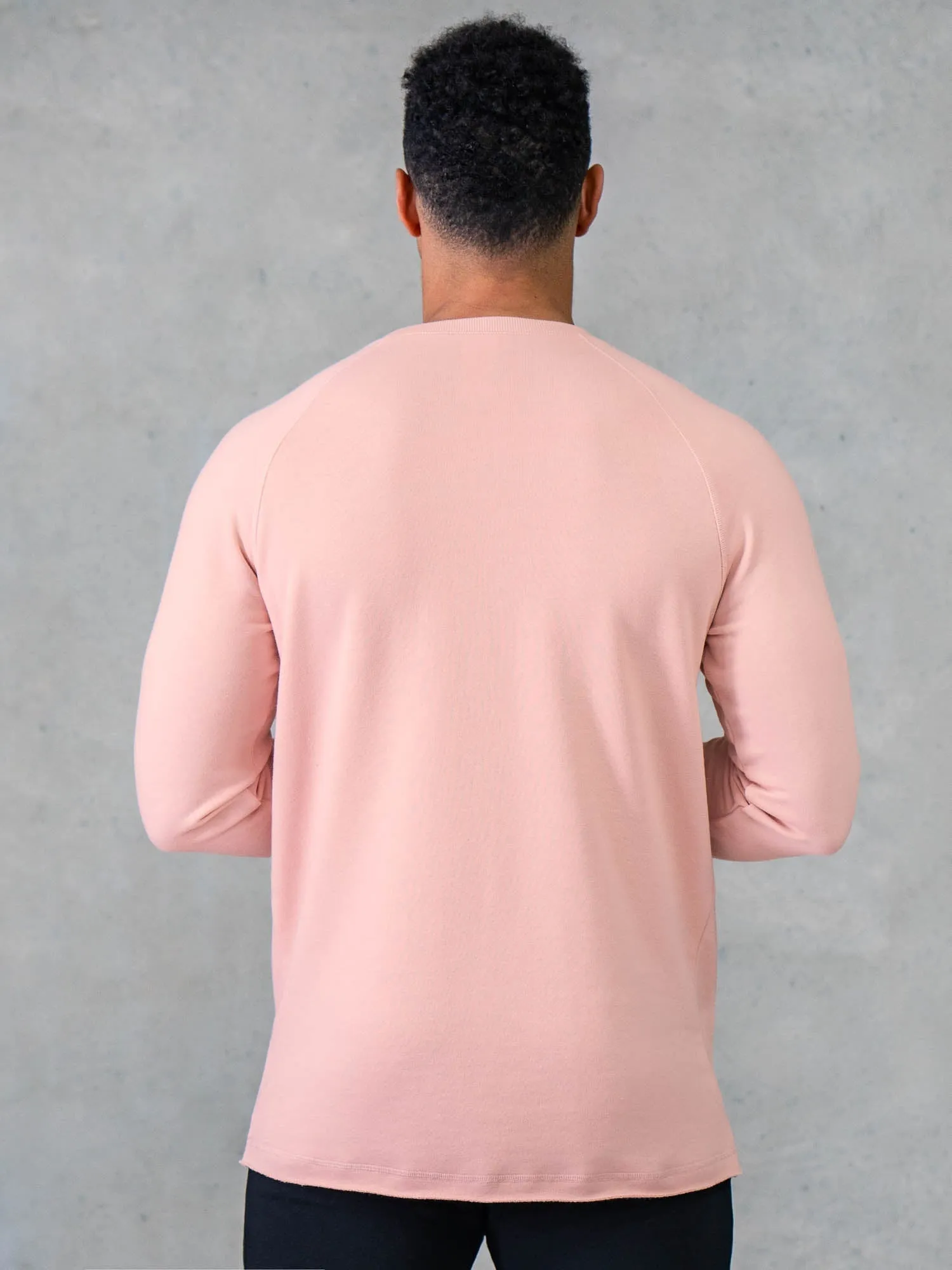 Legacy Crewneck - Faded Pink easy style
