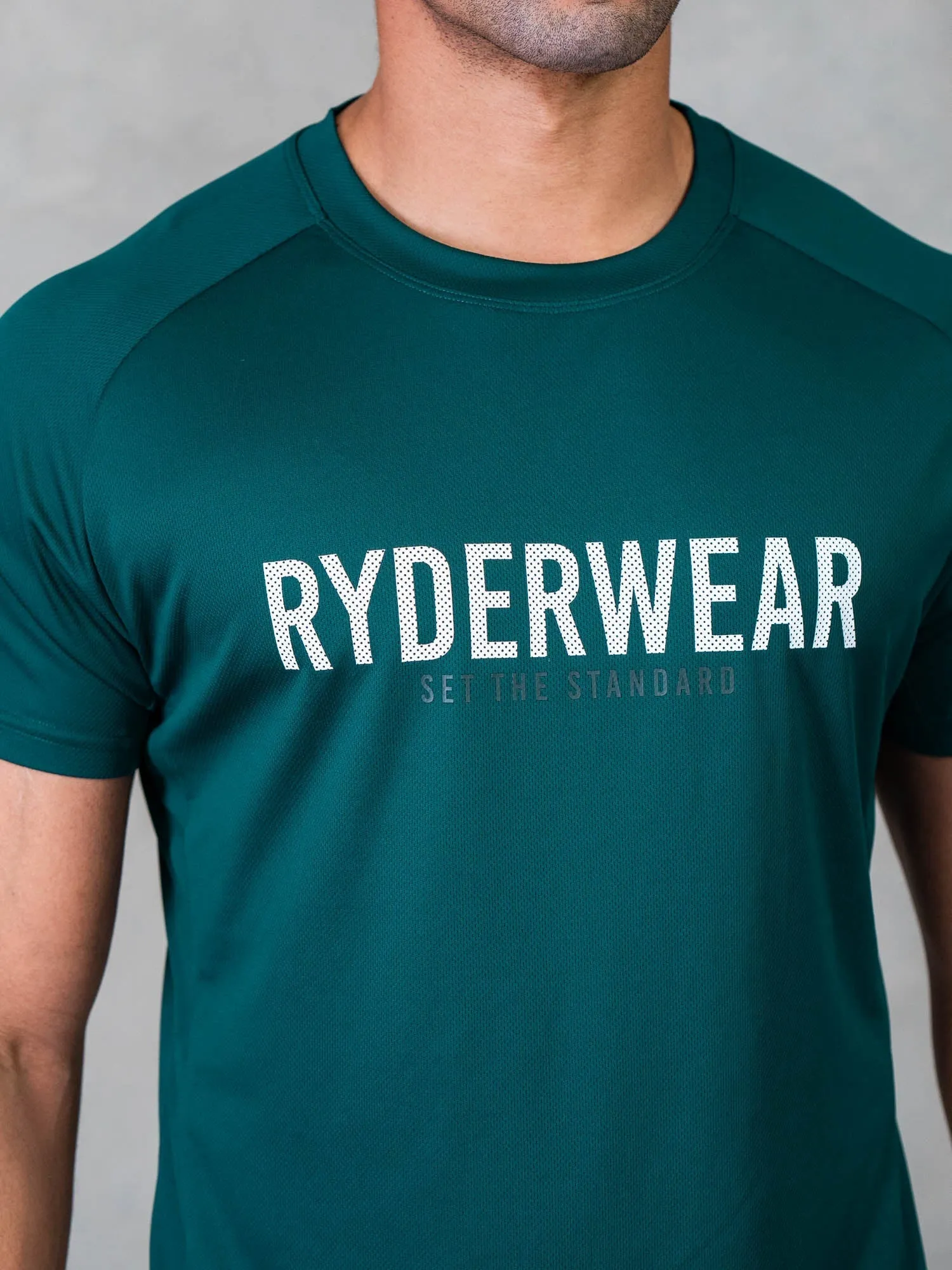 Legacy Mesh T-Shirt - Emerald day off
