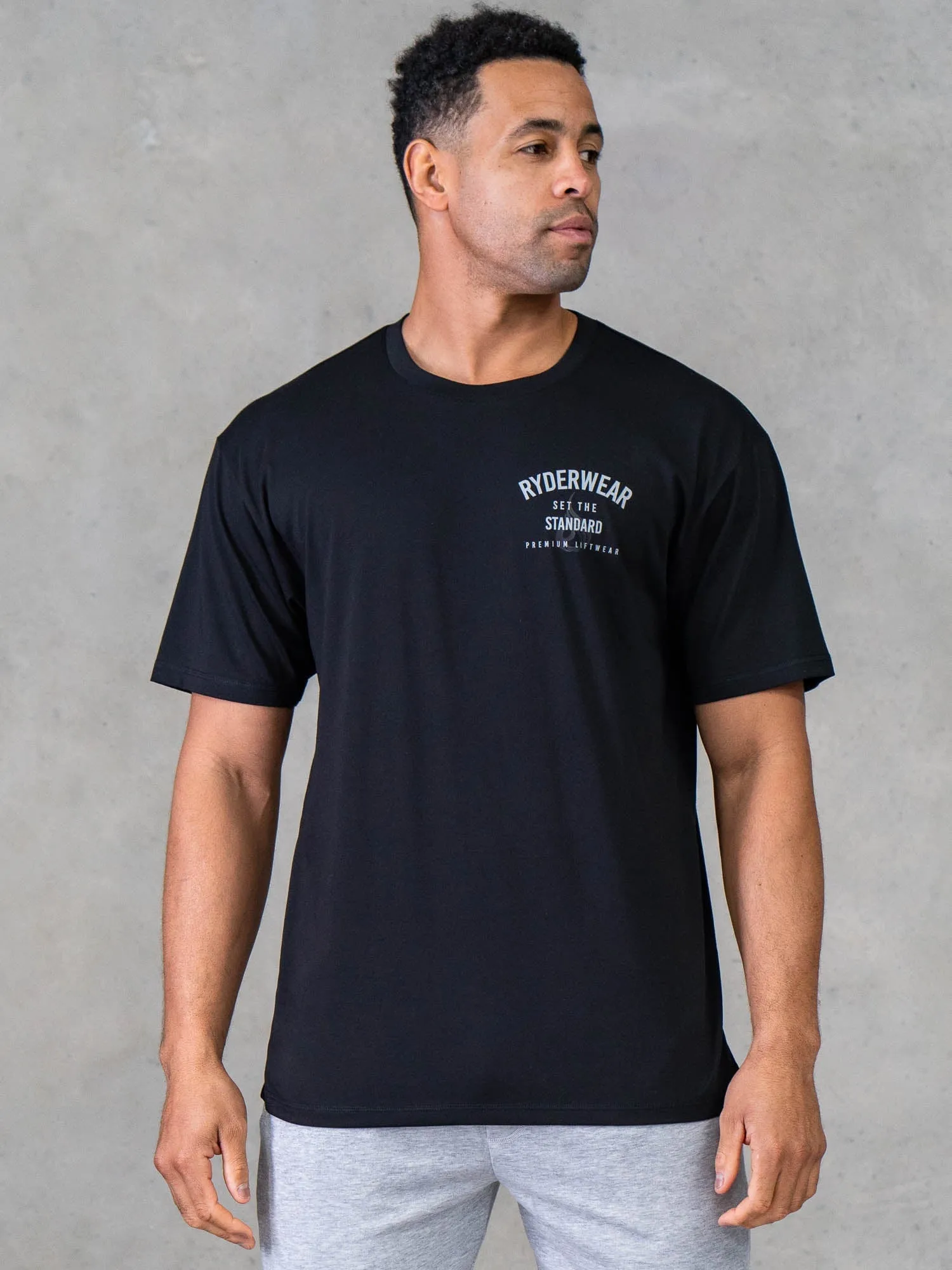 Legacy T-Shirt - Black urban look