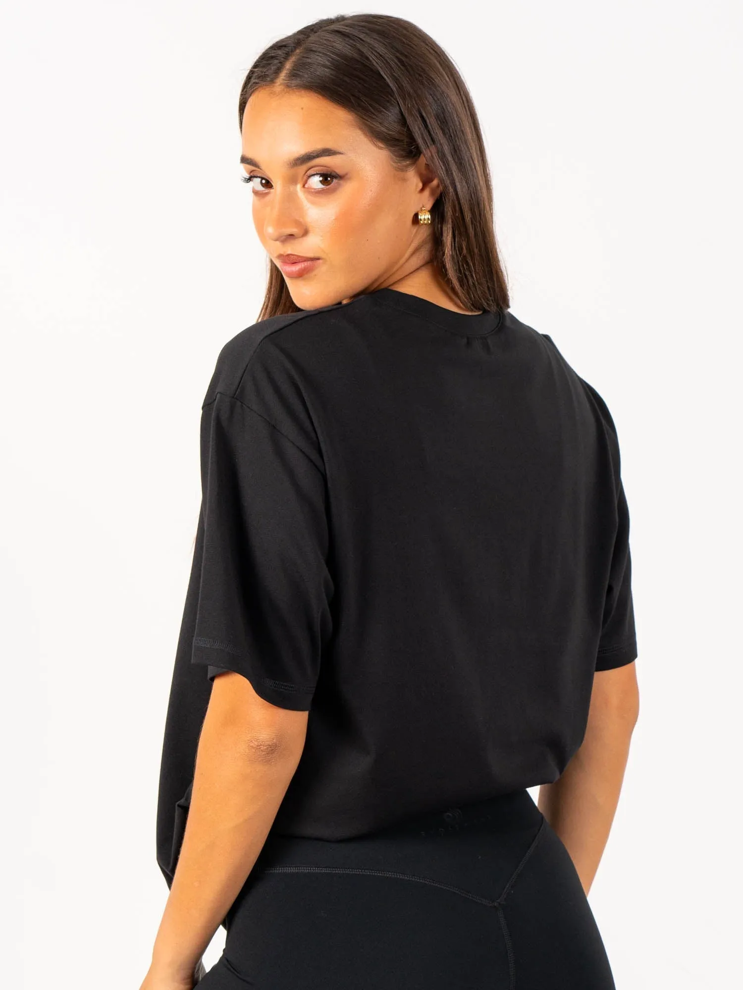 Legacy T-Shirt - Black dynamic energy
