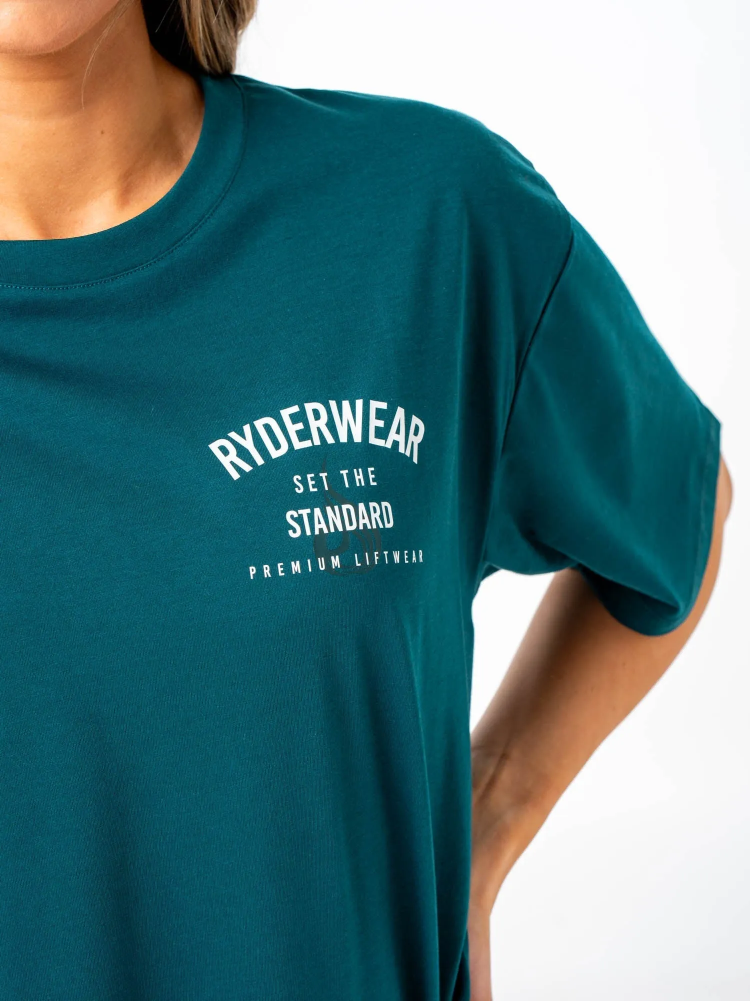 Legacy T-Shirt - Emerald modern fashion