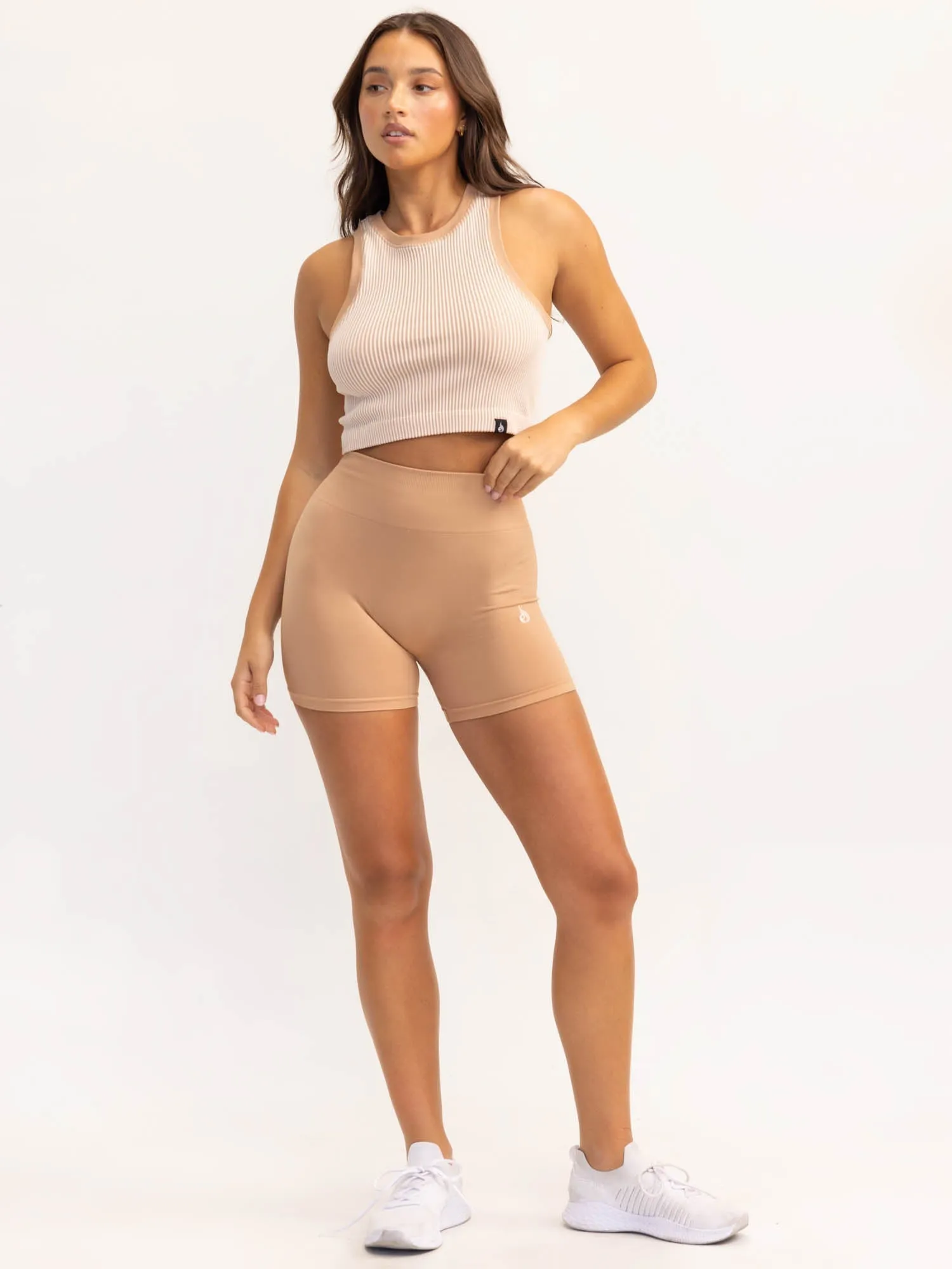 Lift 2.0 Rib Seamless Tank - Tan/White simple design
